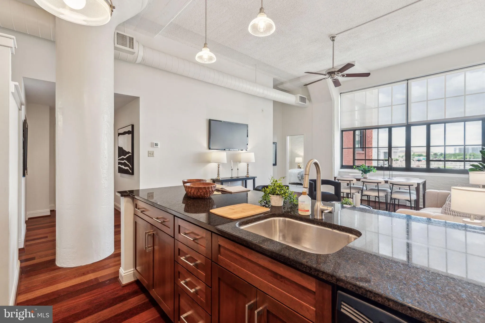 Philadelphia, Pennsylvania 19103, United States, 2 Bedrooms Bedrooms, ,2 BathroomsBathrooms,Residential,Contingent,136448