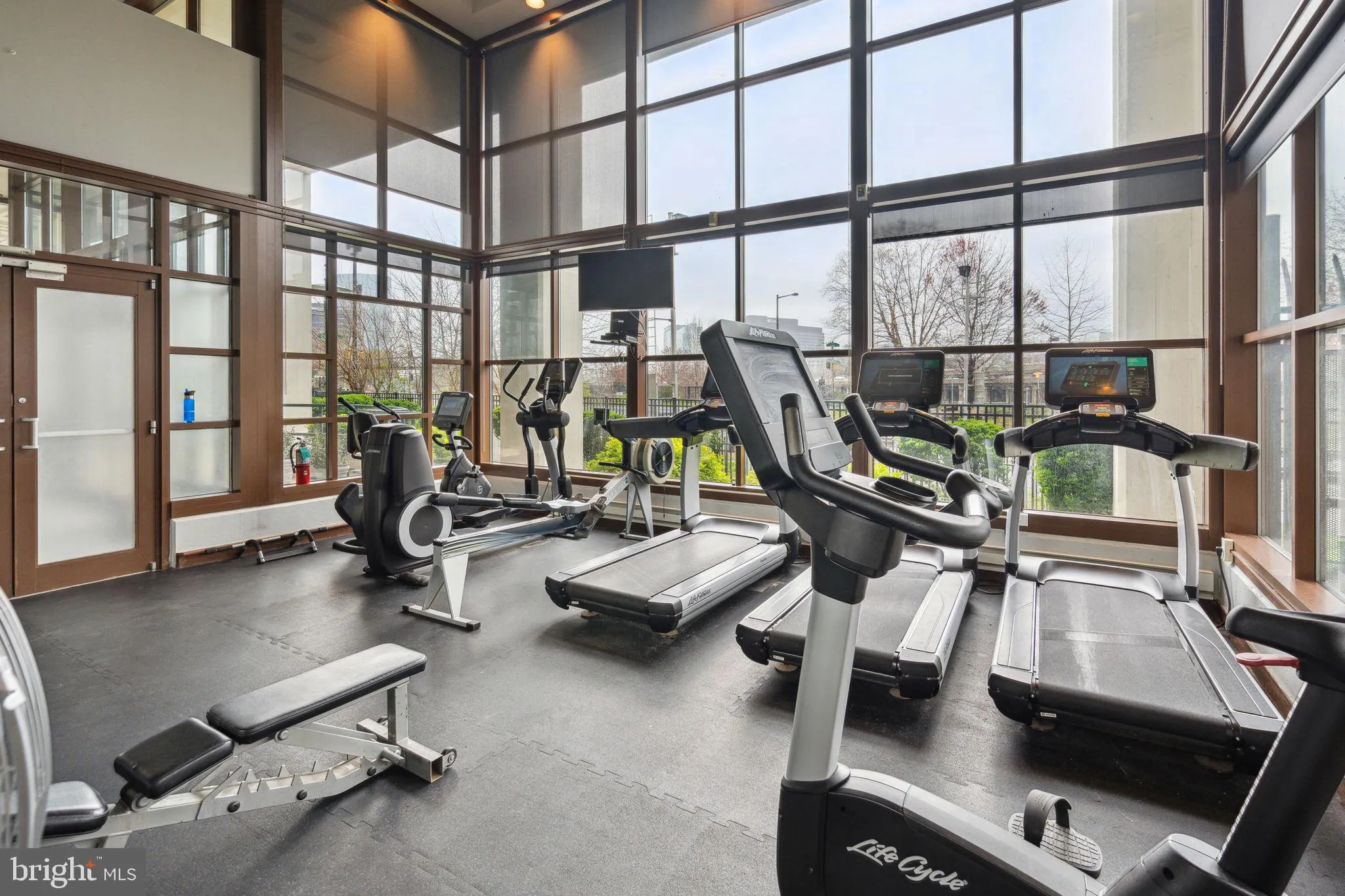 Philadelphia, Pennsylvania 19103, United States, 2 Bedrooms Bedrooms, ,2 BathroomsBathrooms,Residential,Contingent,136448