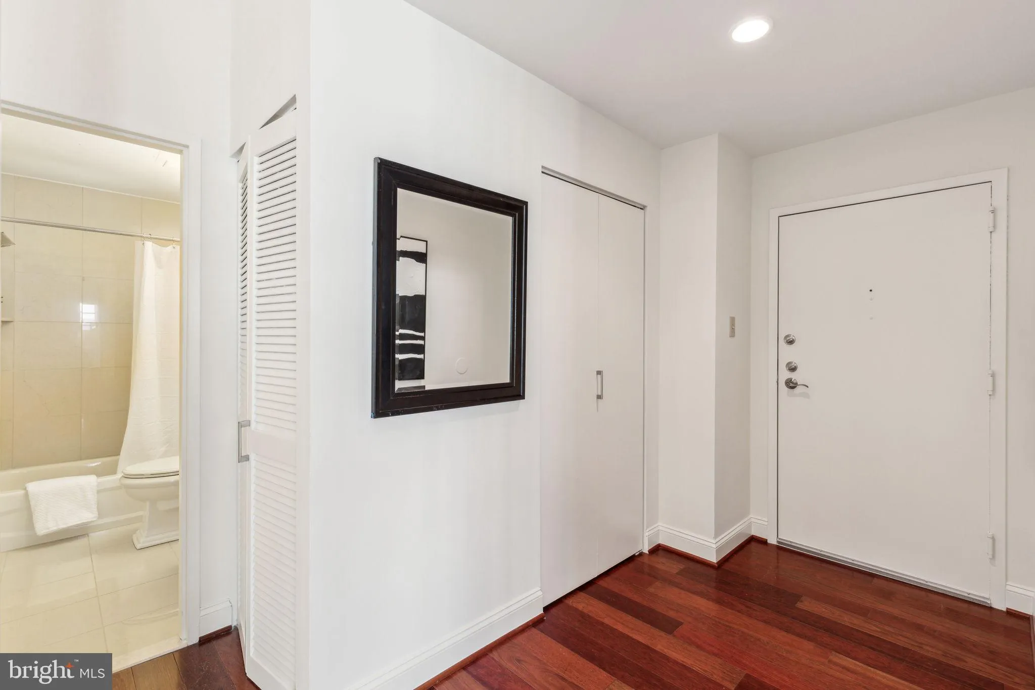 Philadelphia, Pennsylvania 19103, United States, 2 Bedrooms Bedrooms, ,2 BathroomsBathrooms,Residential,Contingent,136448