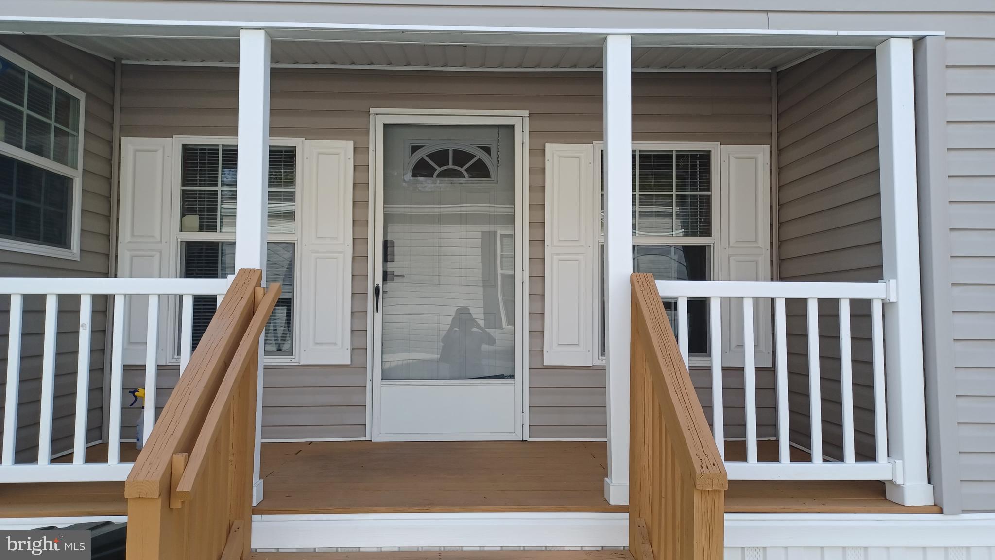 ARUNDEL MOBILE VILLAGE - Residential