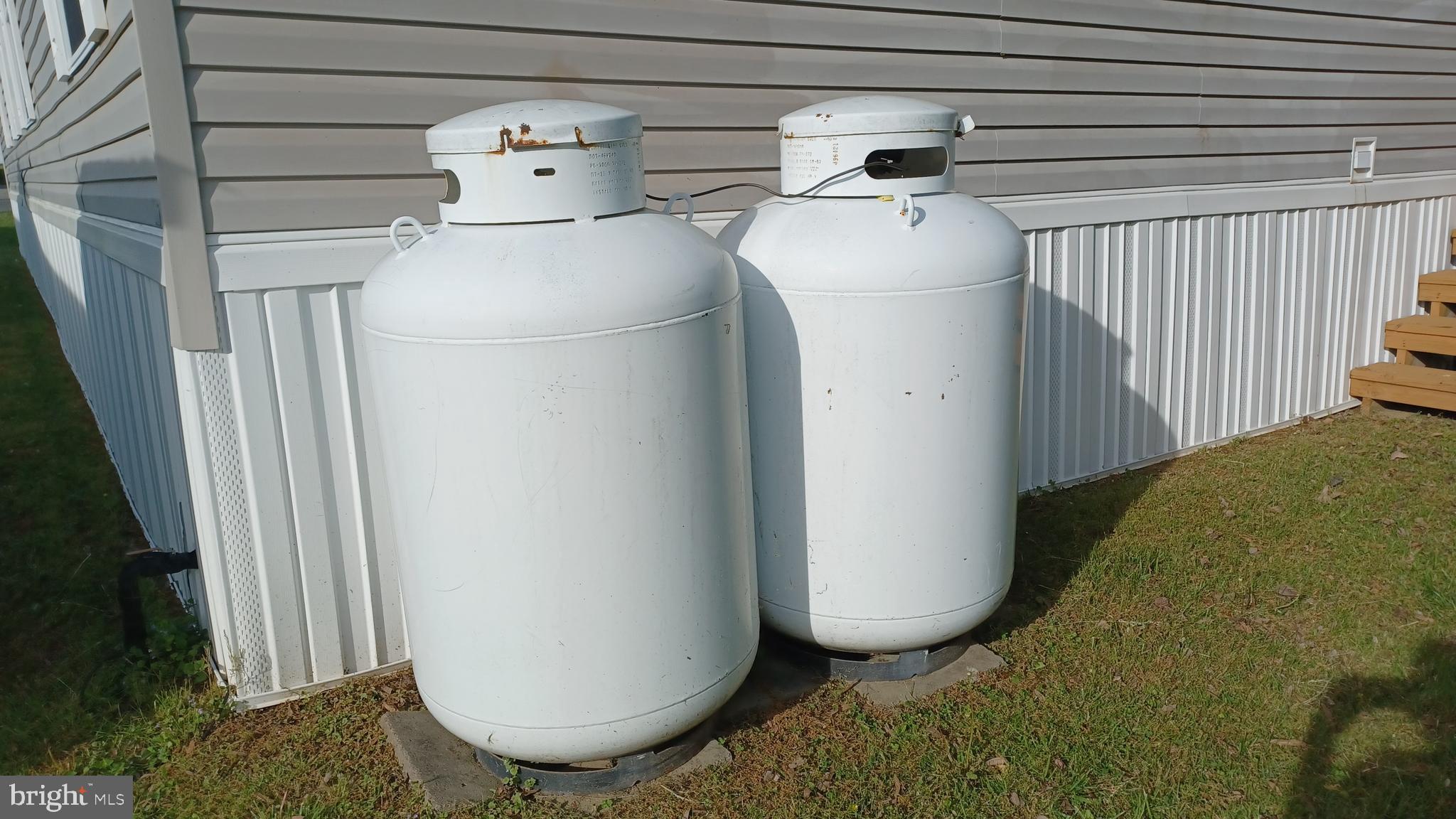 ARUNDEL MOBILE VILLAGE - Residential