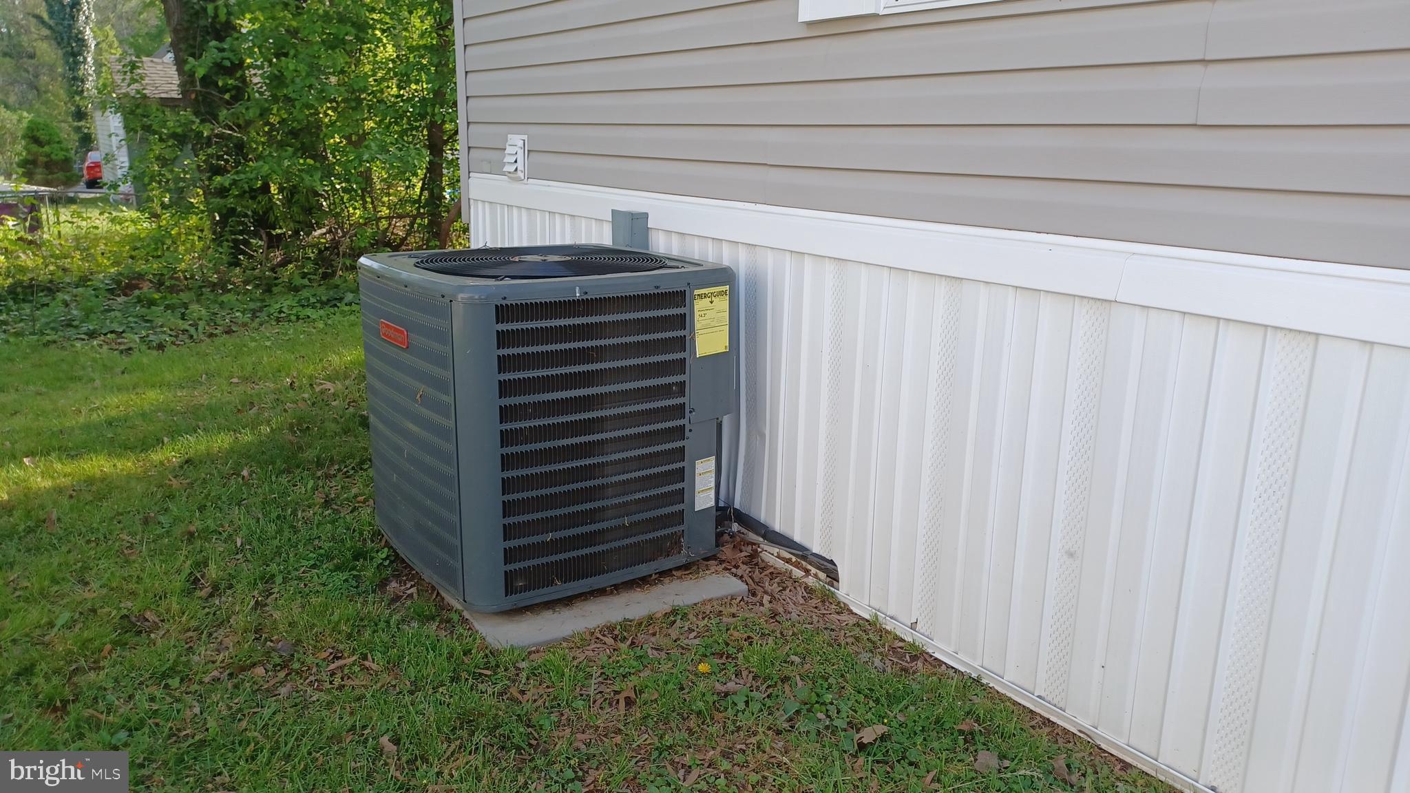 ARUNDEL MOBILE VILLAGE - Residential