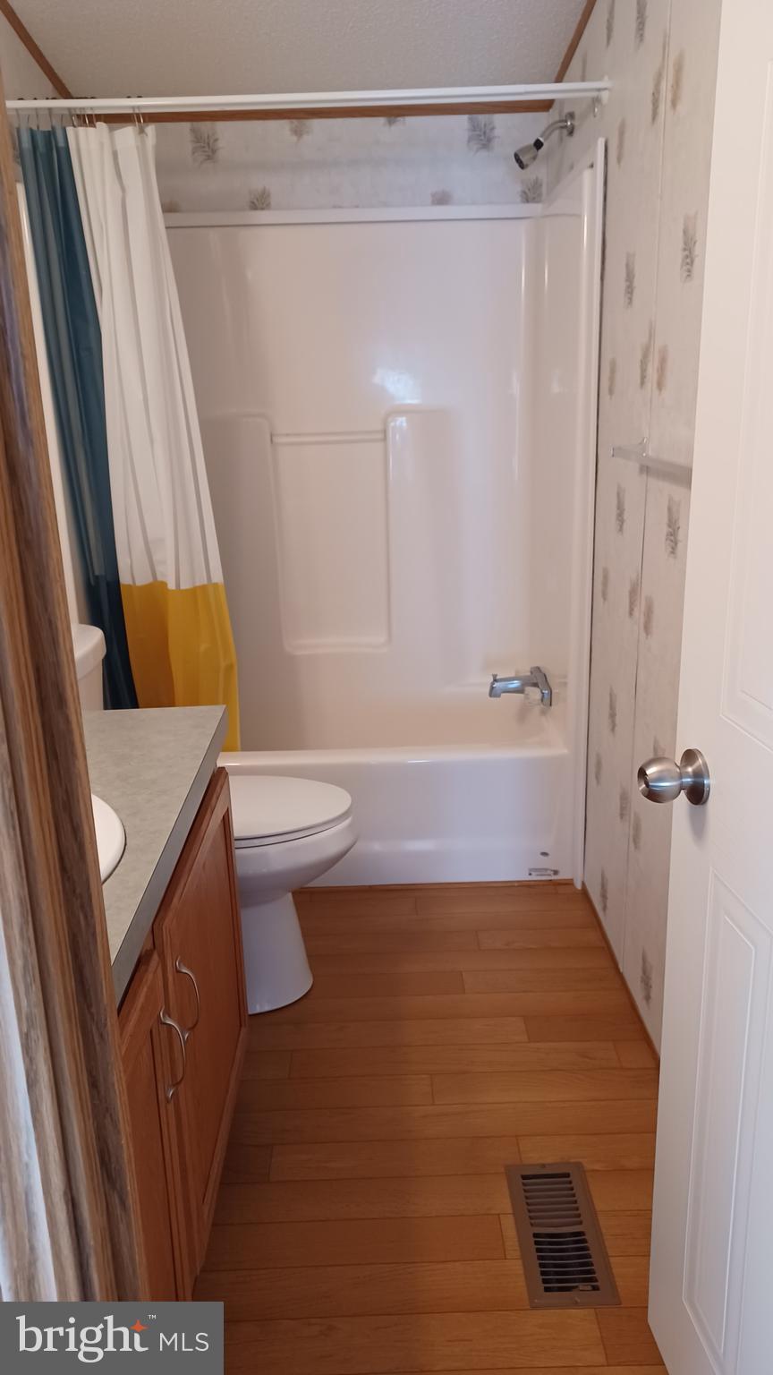 ARUNDEL MOBILE VILLAGE - Residential