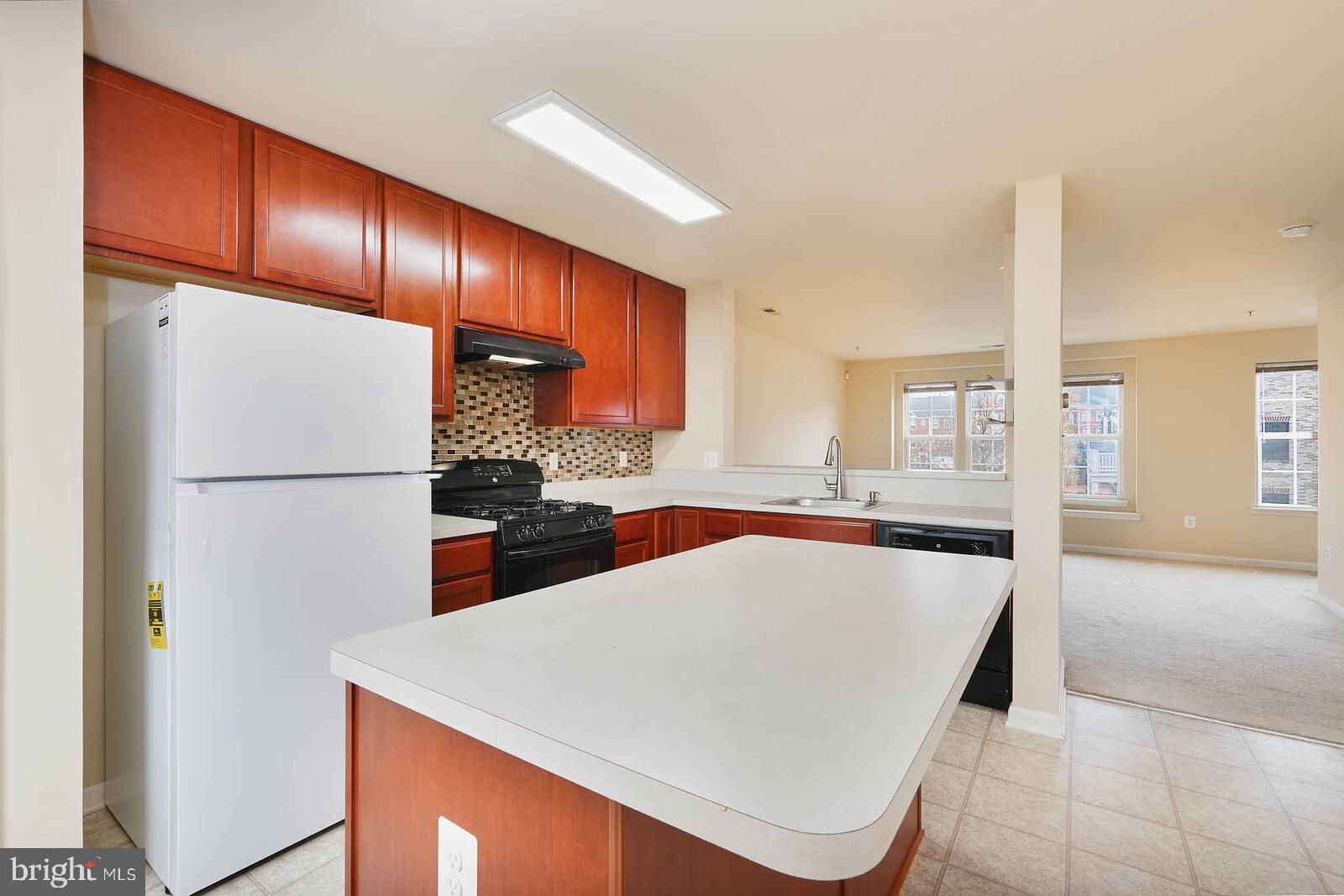 ARORA HILLS - Residential