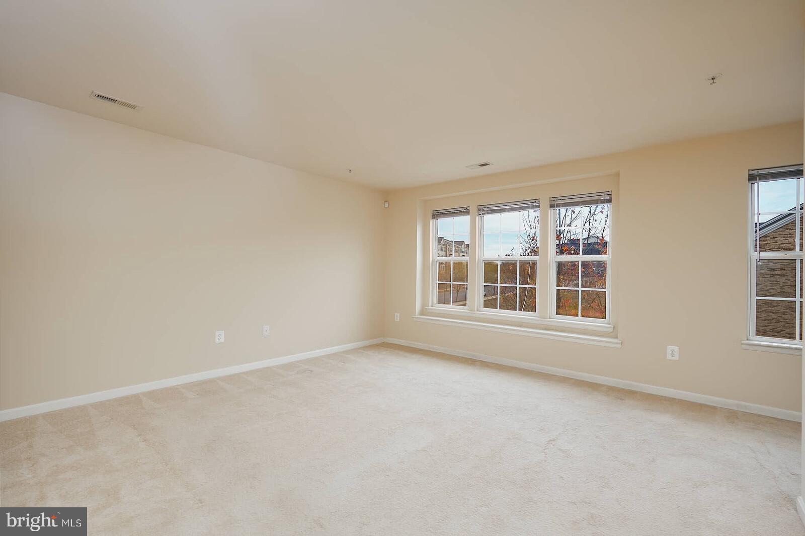 ARORA HILLS - Residential