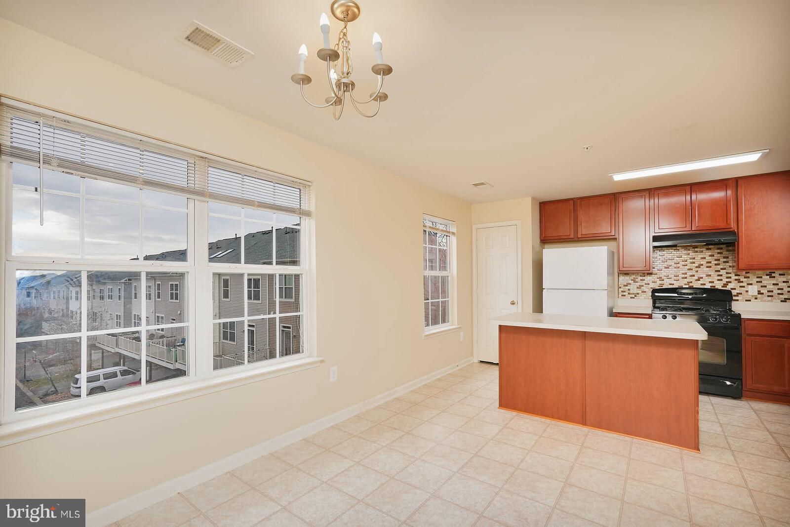 ARORA HILLS - Residential