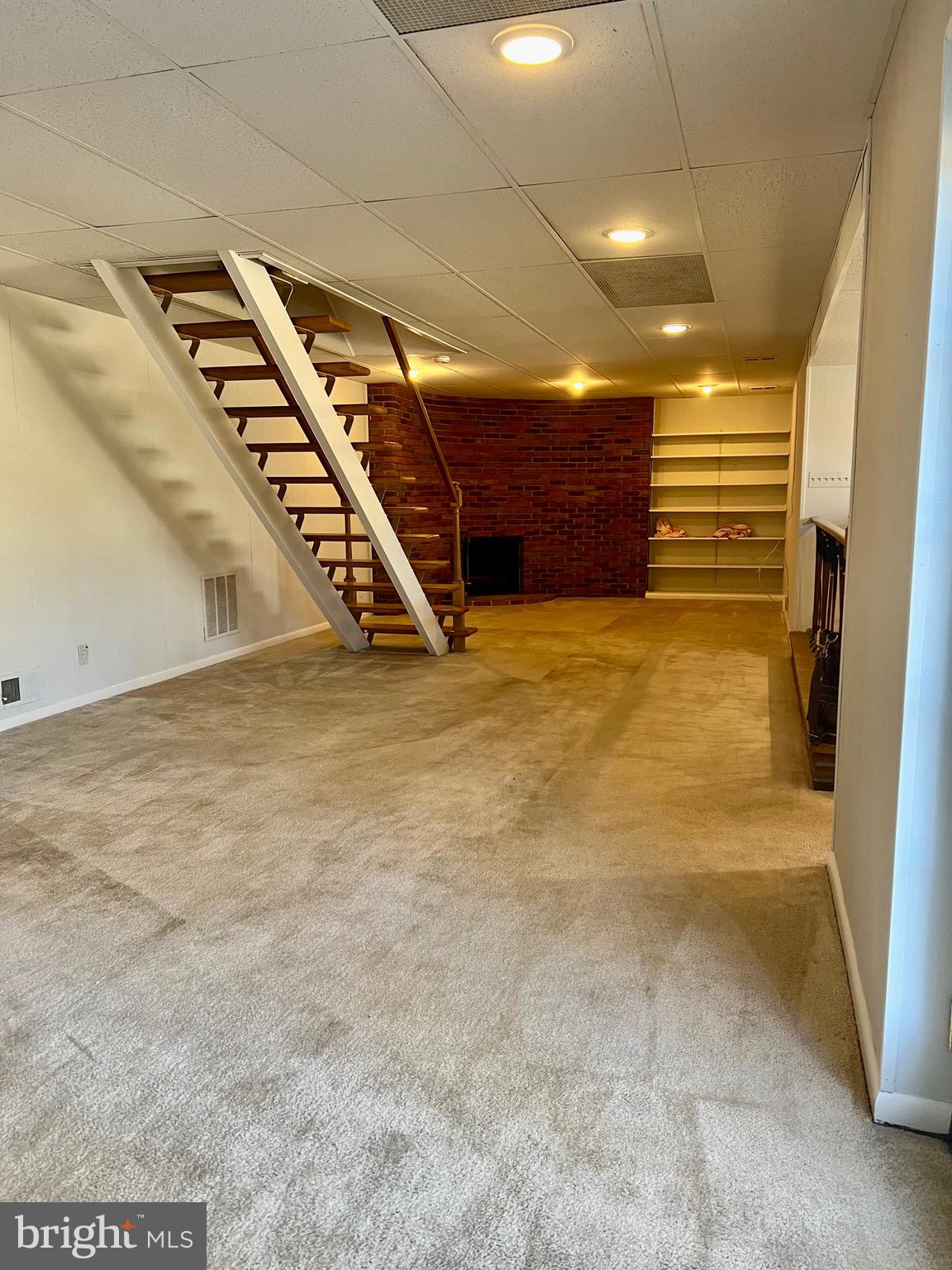 TANTALLON ON THE POTOMAC - Residential Lease