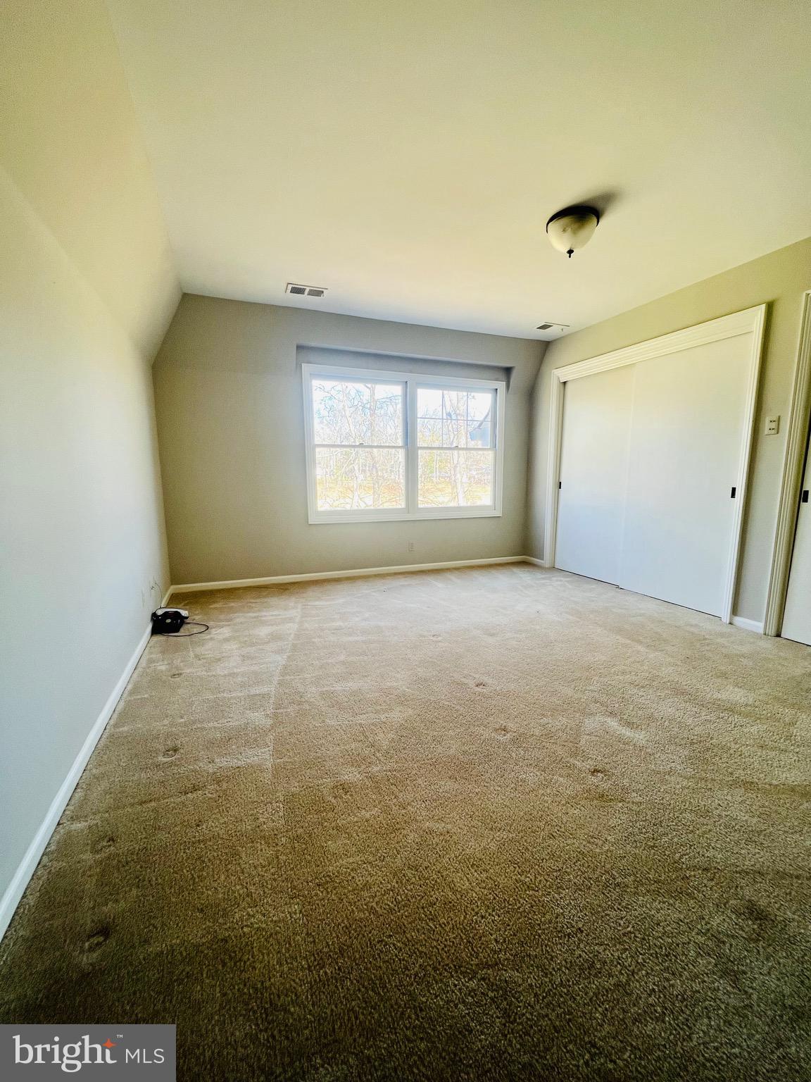 TANTALLON ON THE POTOMAC - Residential Lease