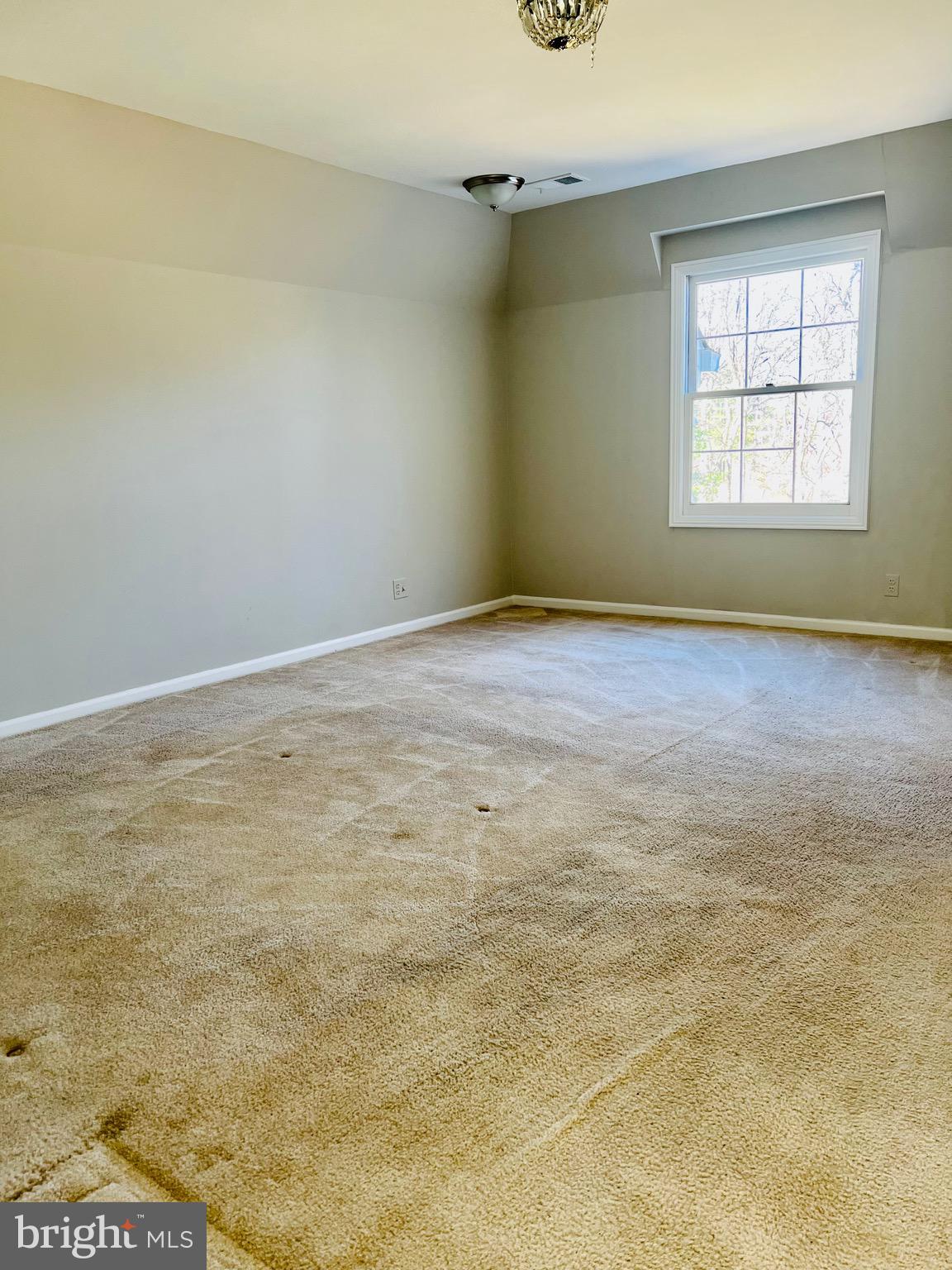 TANTALLON ON THE POTOMAC - Residential Lease