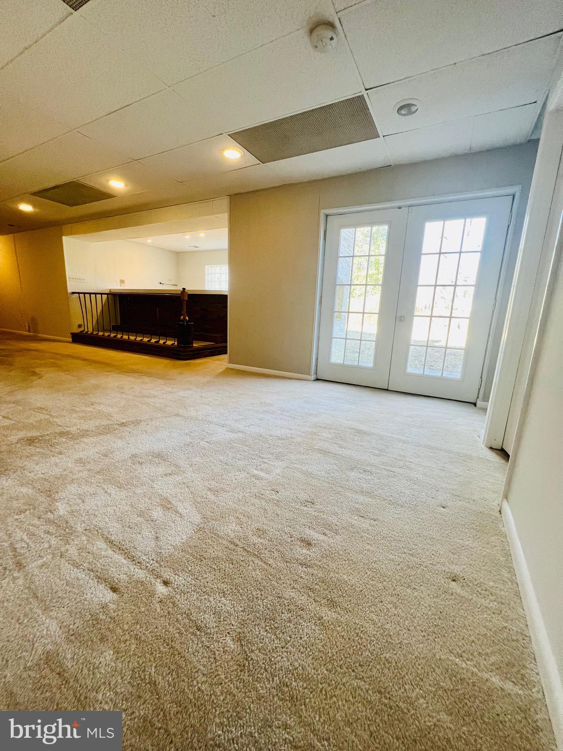 TANTALLON ON THE POTOMAC - Residential Lease