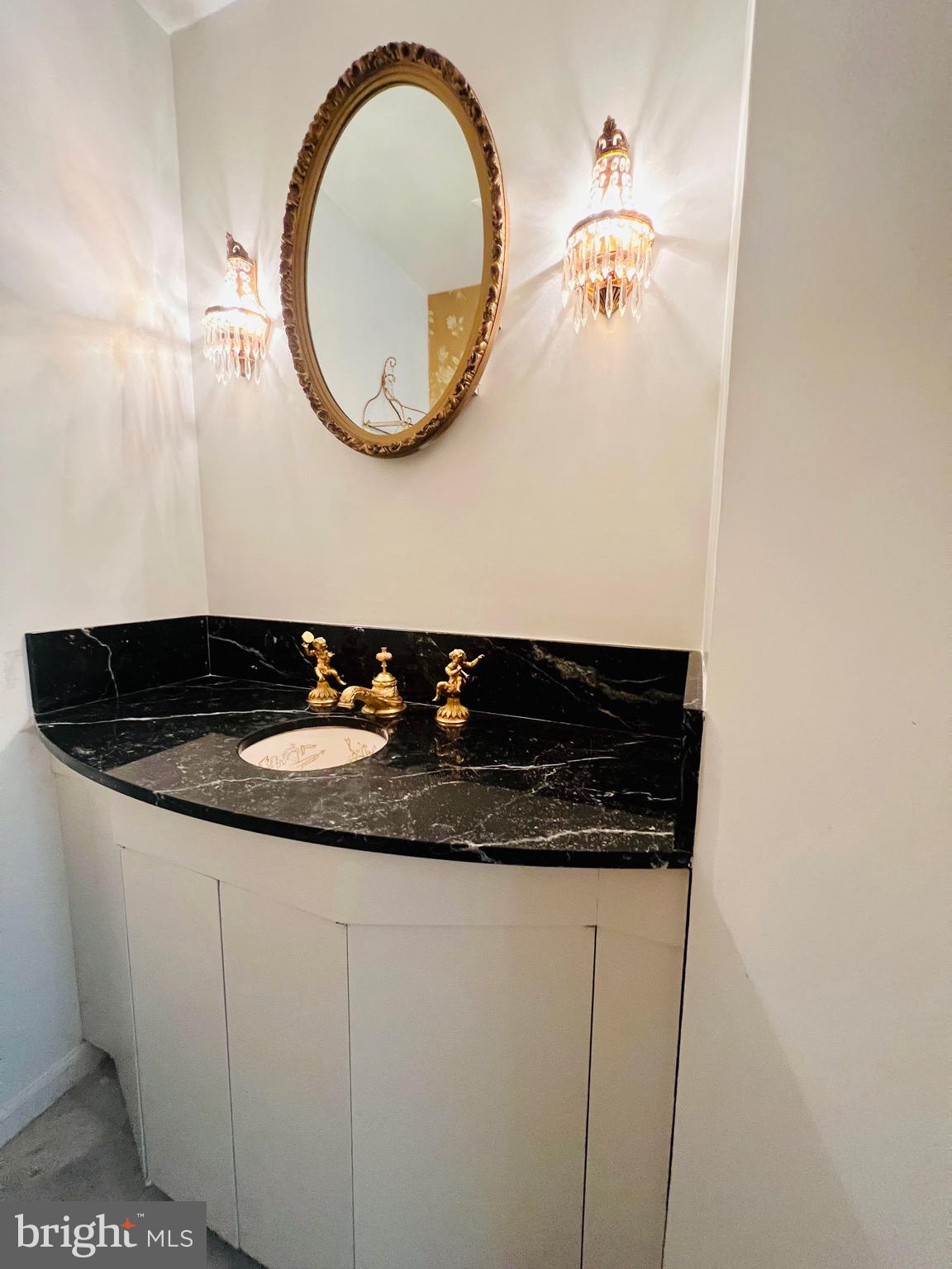 TANTALLON ON THE POTOMAC - Residential Lease