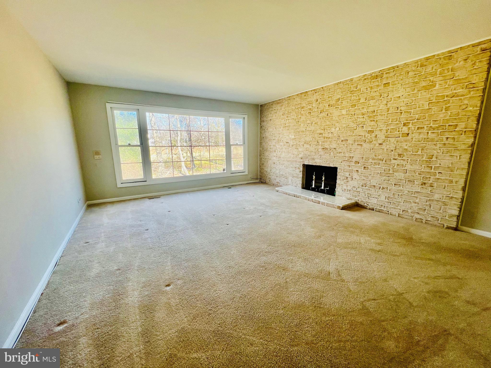 TANTALLON ON THE POTOMAC - Residential Lease