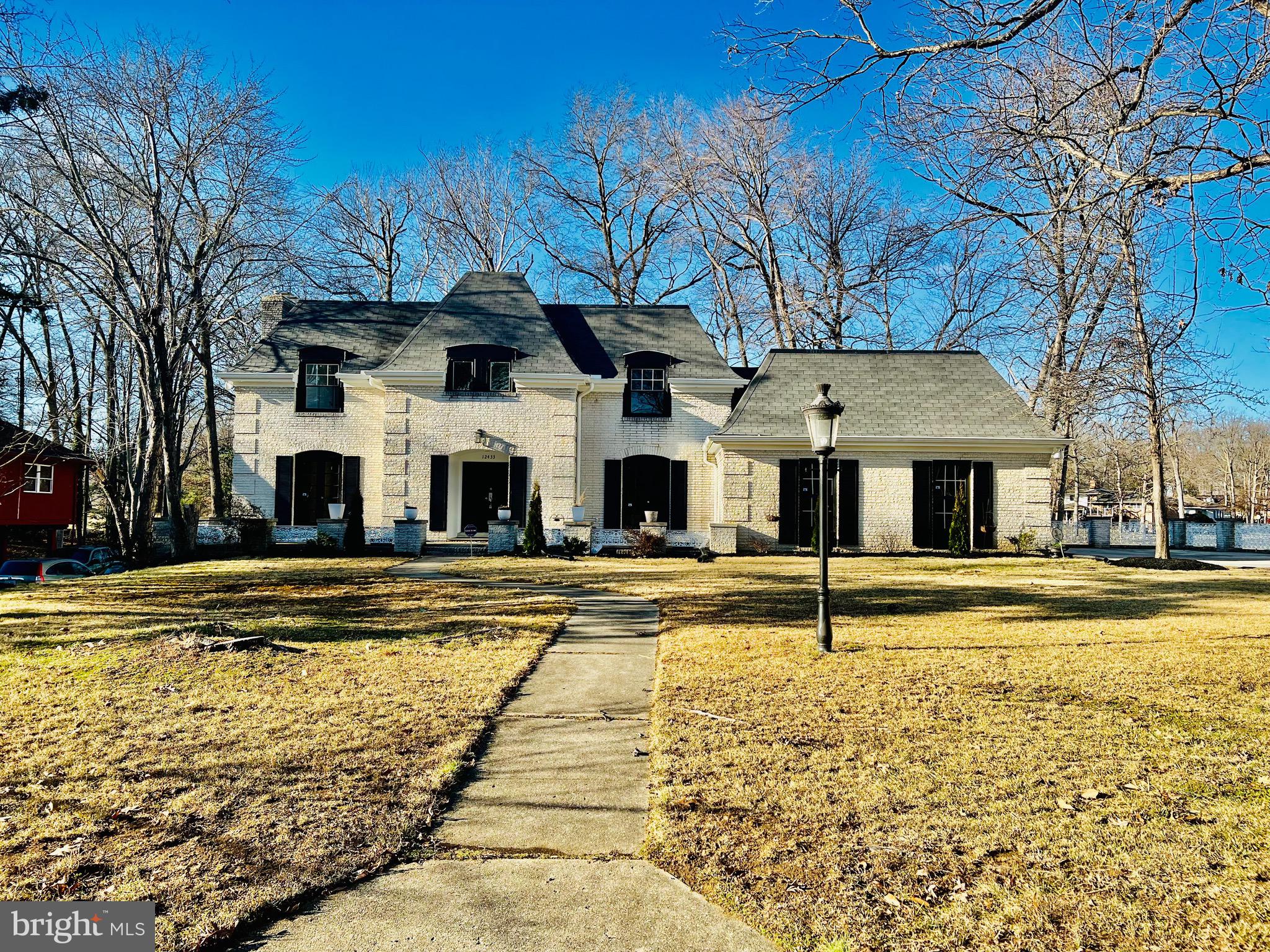 TANTALLON ON THE POTOMAC - Residential Lease