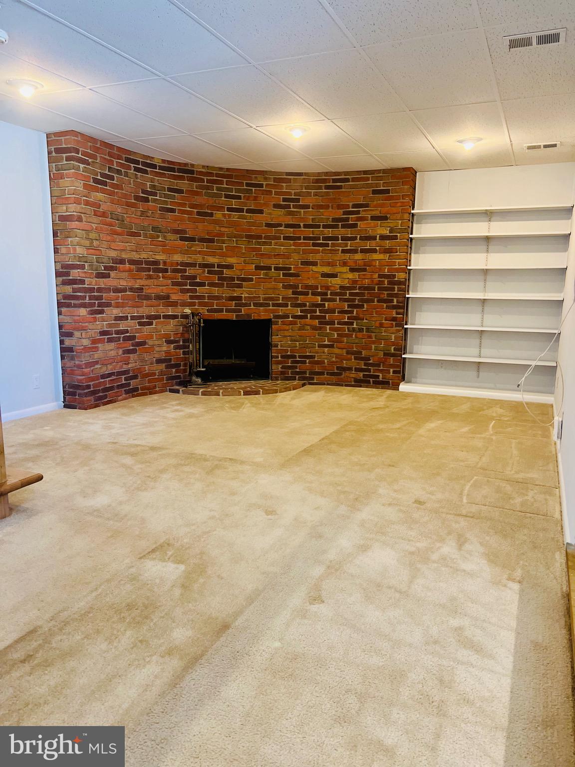 TANTALLON ON THE POTOMAC - Residential Lease