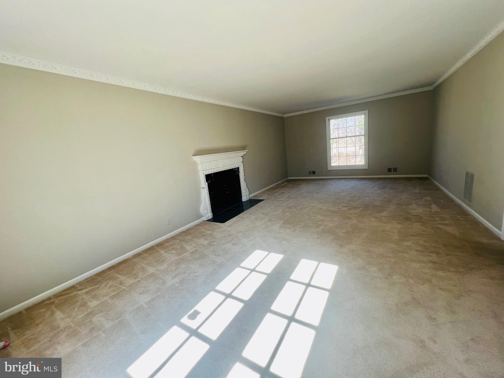 TANTALLON ON THE POTOMAC - Residential Lease