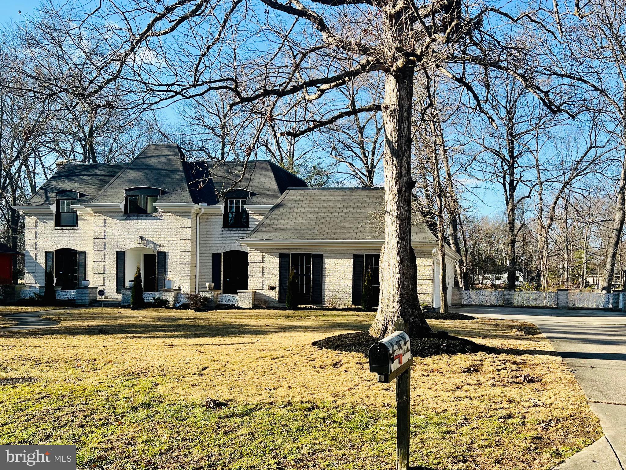 TANTALLON ON THE POTOMAC - Residential Lease