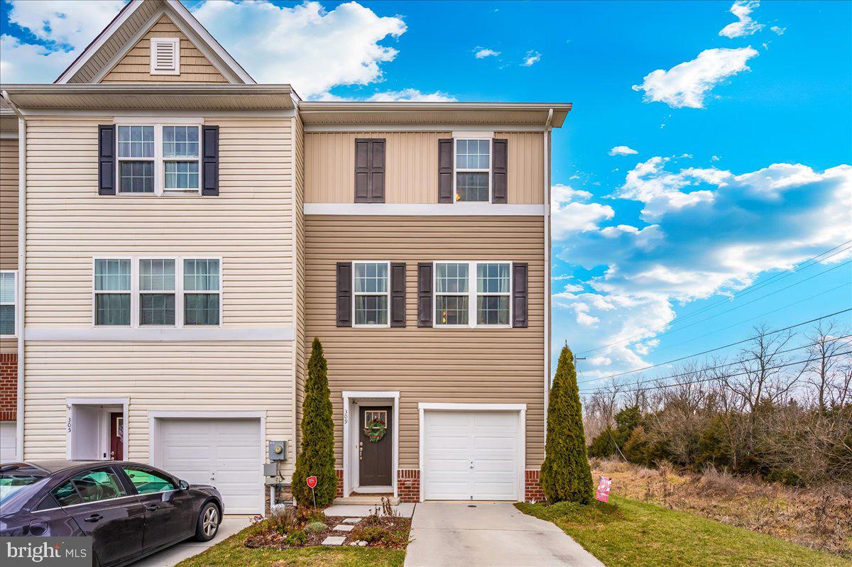 BERKELEY RIDGE - Residential