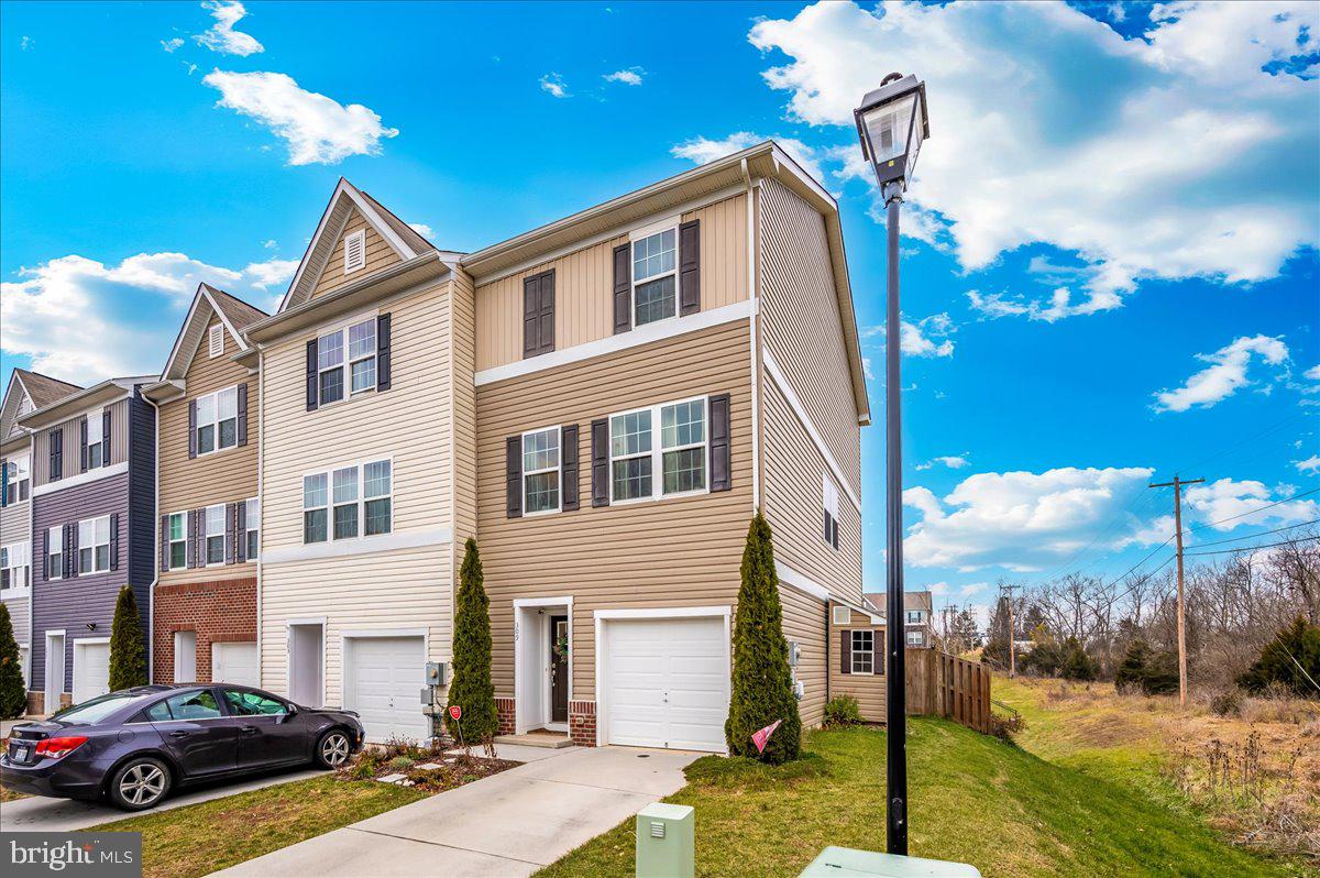 BERKELEY RIDGE - Residential