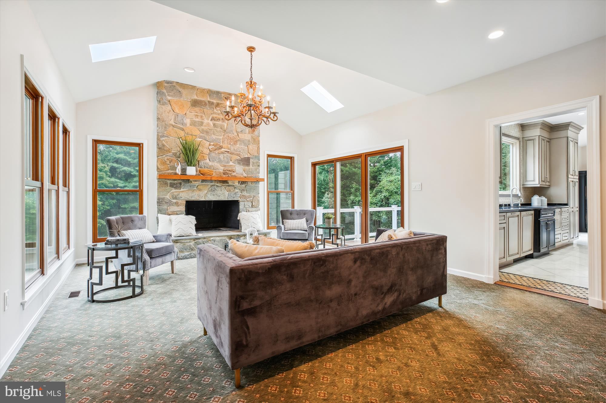 TIMBERLAWN - Residential