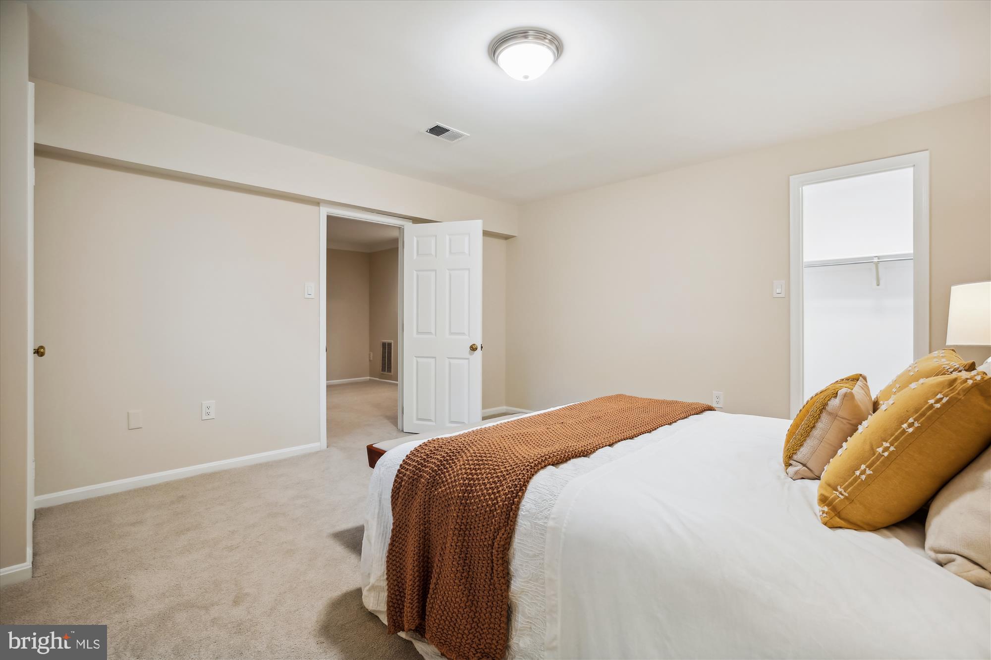 TIMBERLAWN - Residential