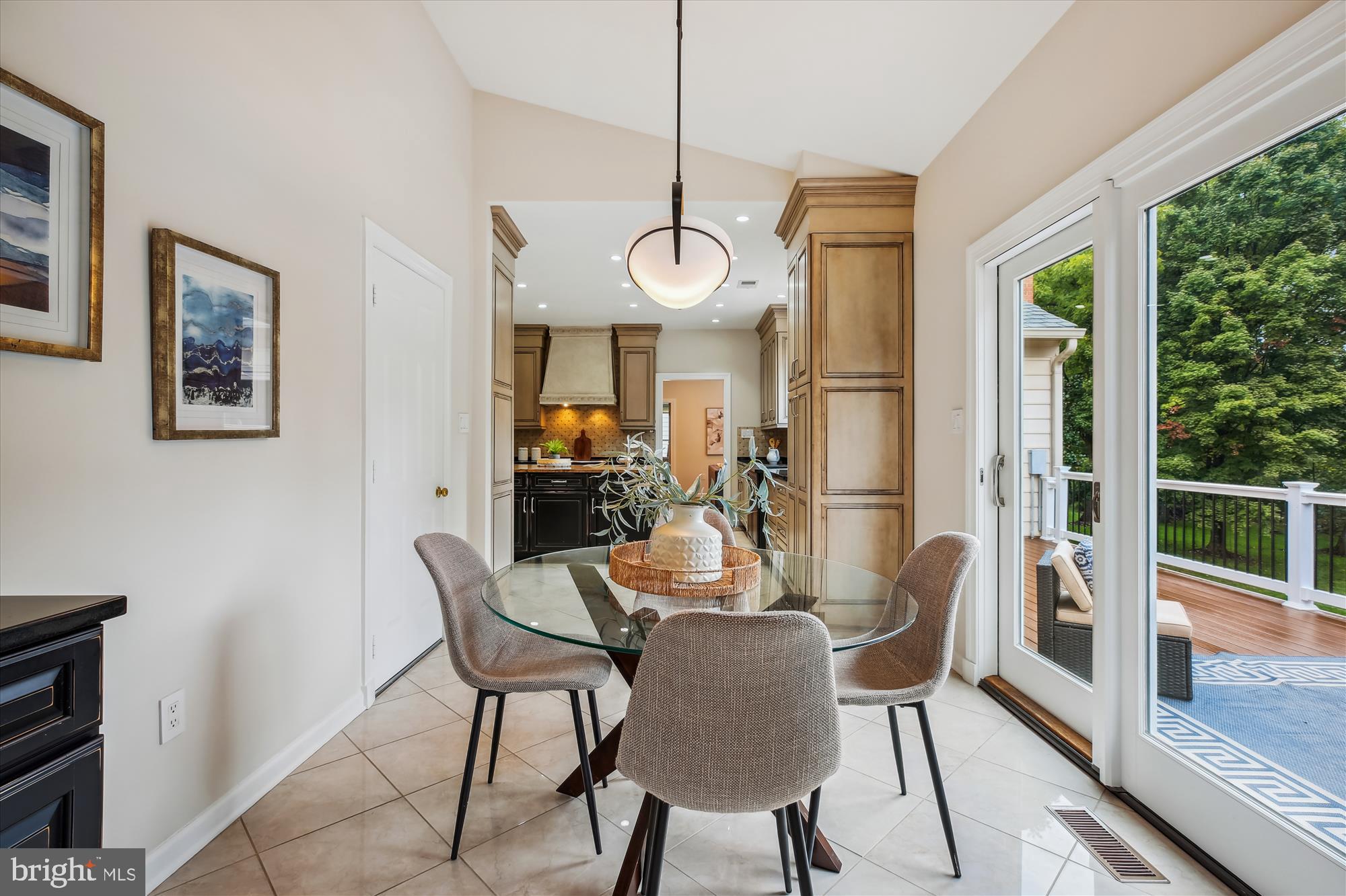 TIMBERLAWN - Residential