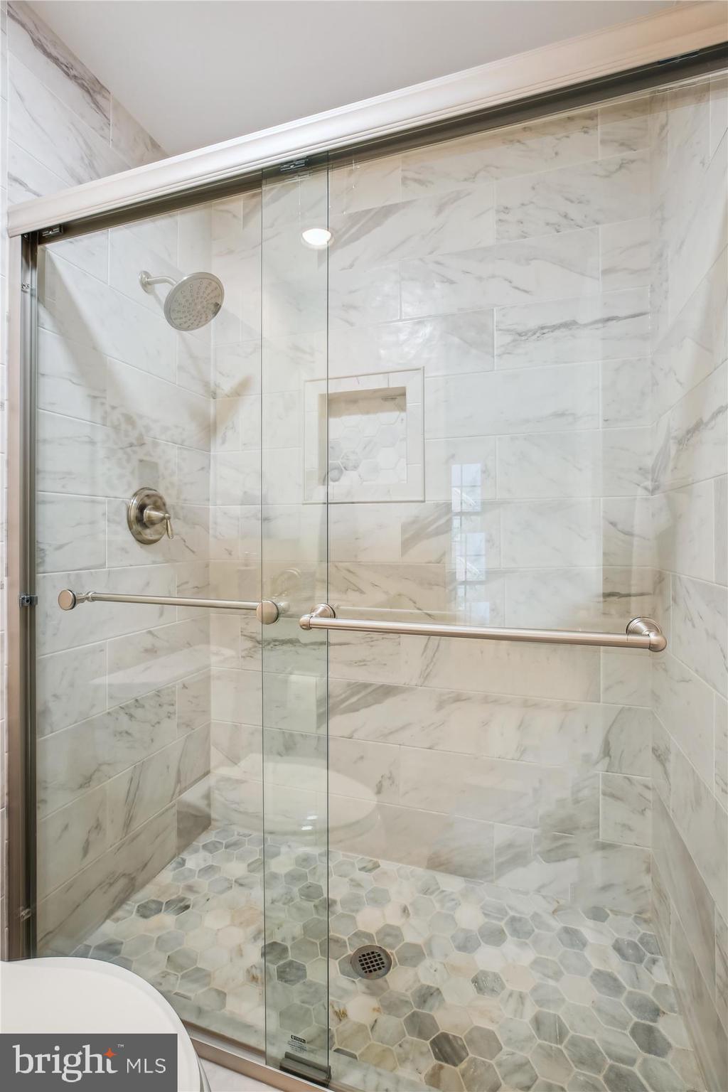 TIMBERLAWN - Residential