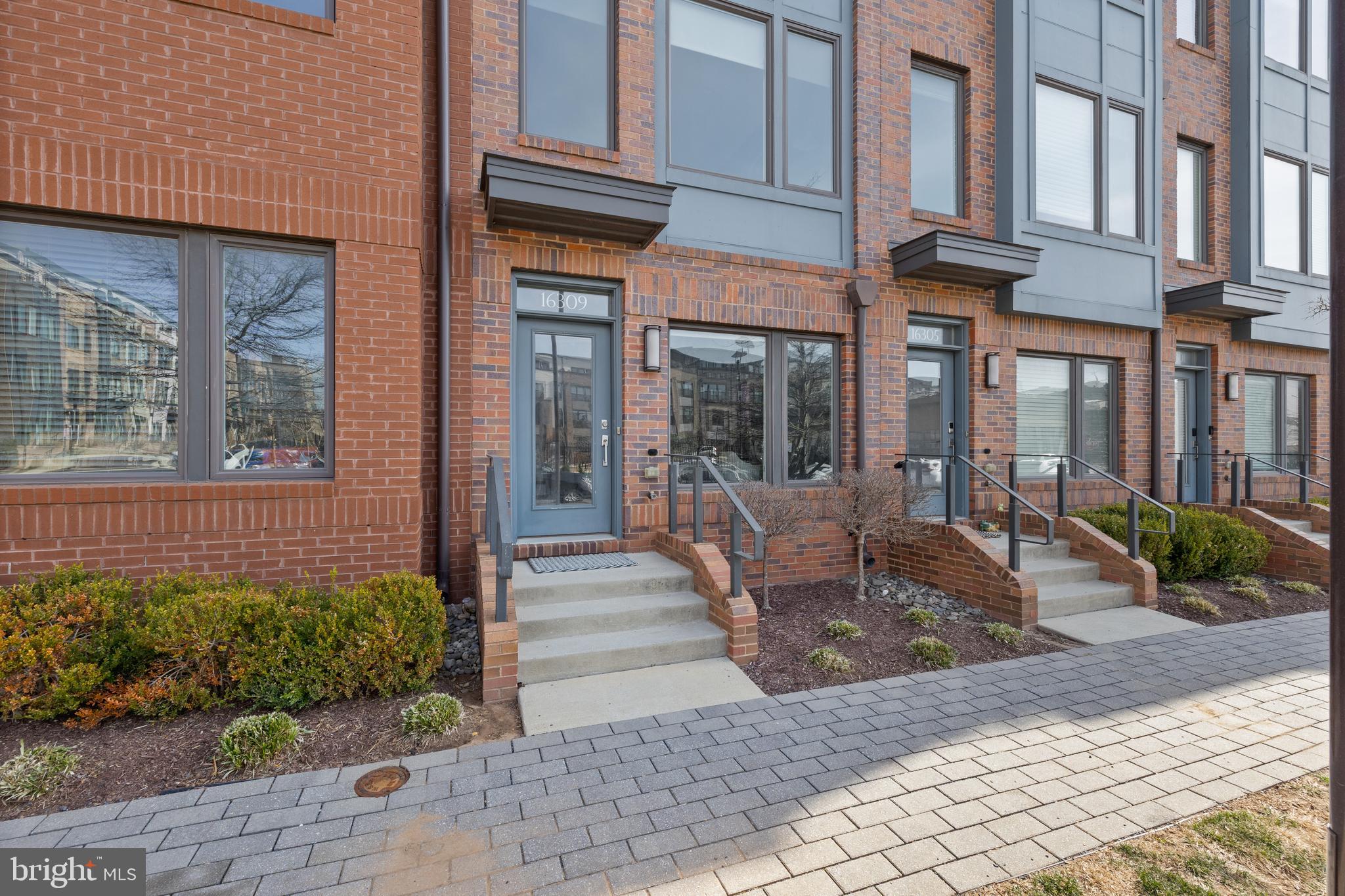 WESTSIDE AT SHADY GROVE - Residential