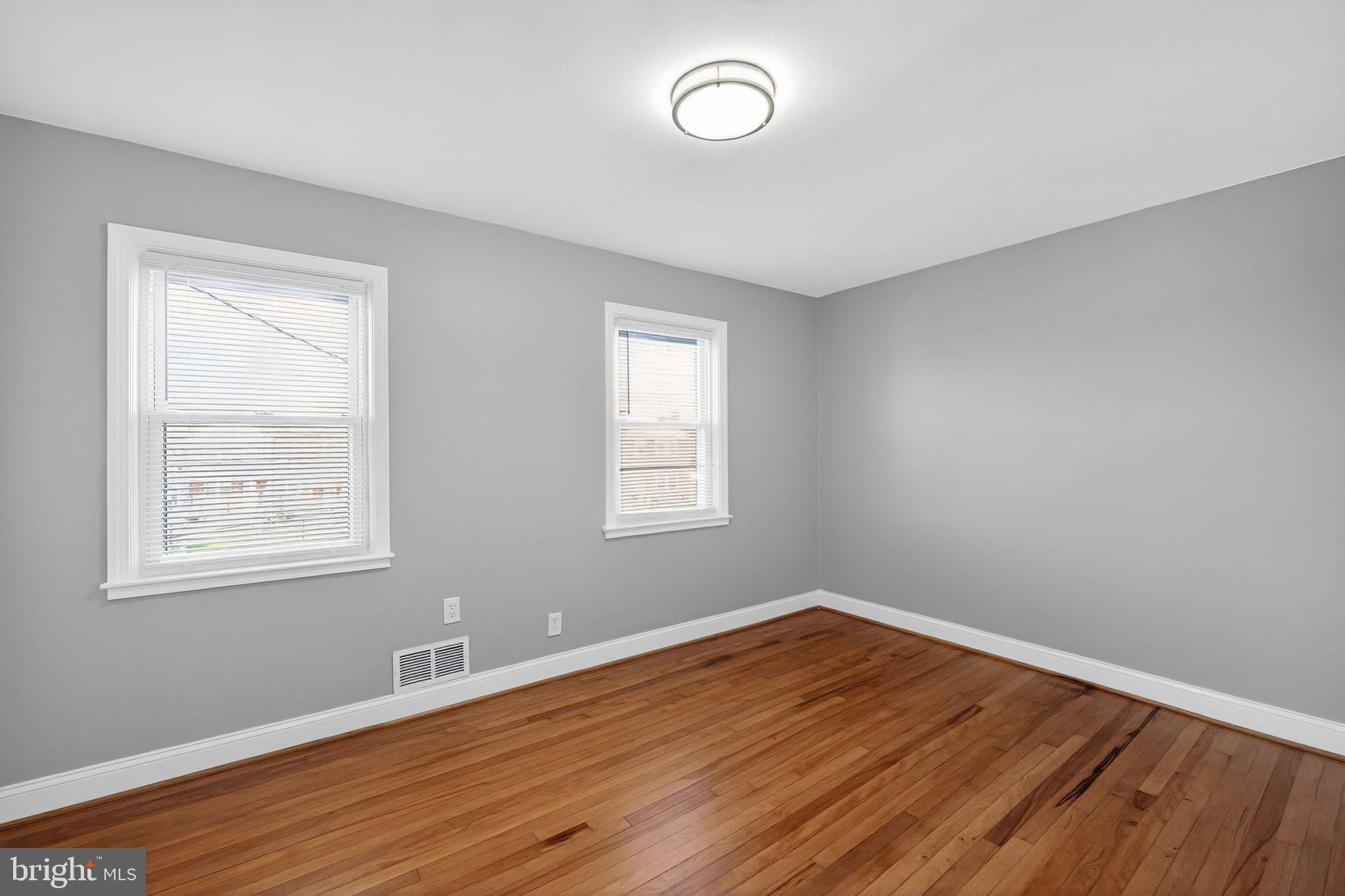 DUNDALK VILLAGE - Residential