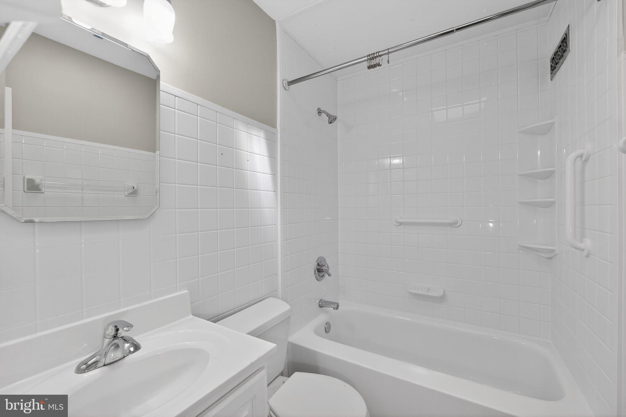 DUNDALK VILLAGE - Residential