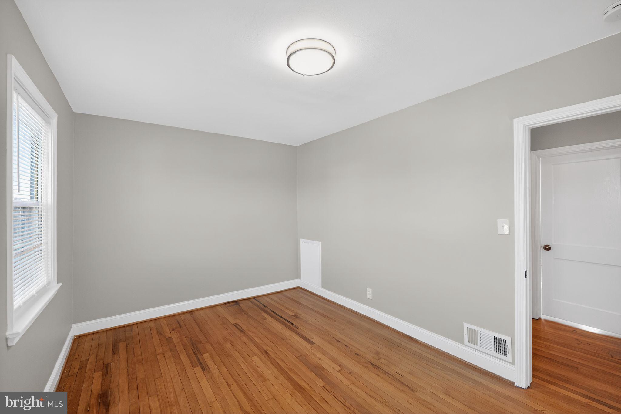 DUNDALK VILLAGE - Residential