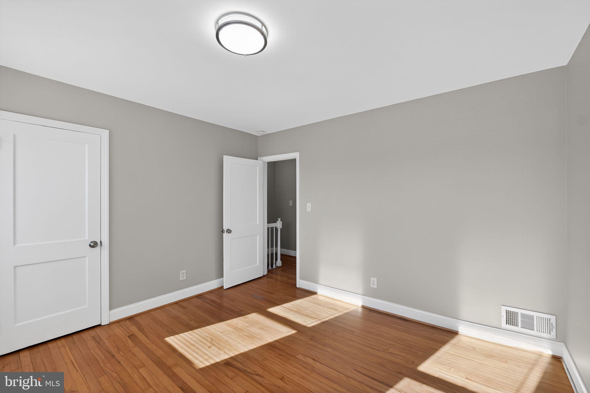 DUNDALK VILLAGE - Residential