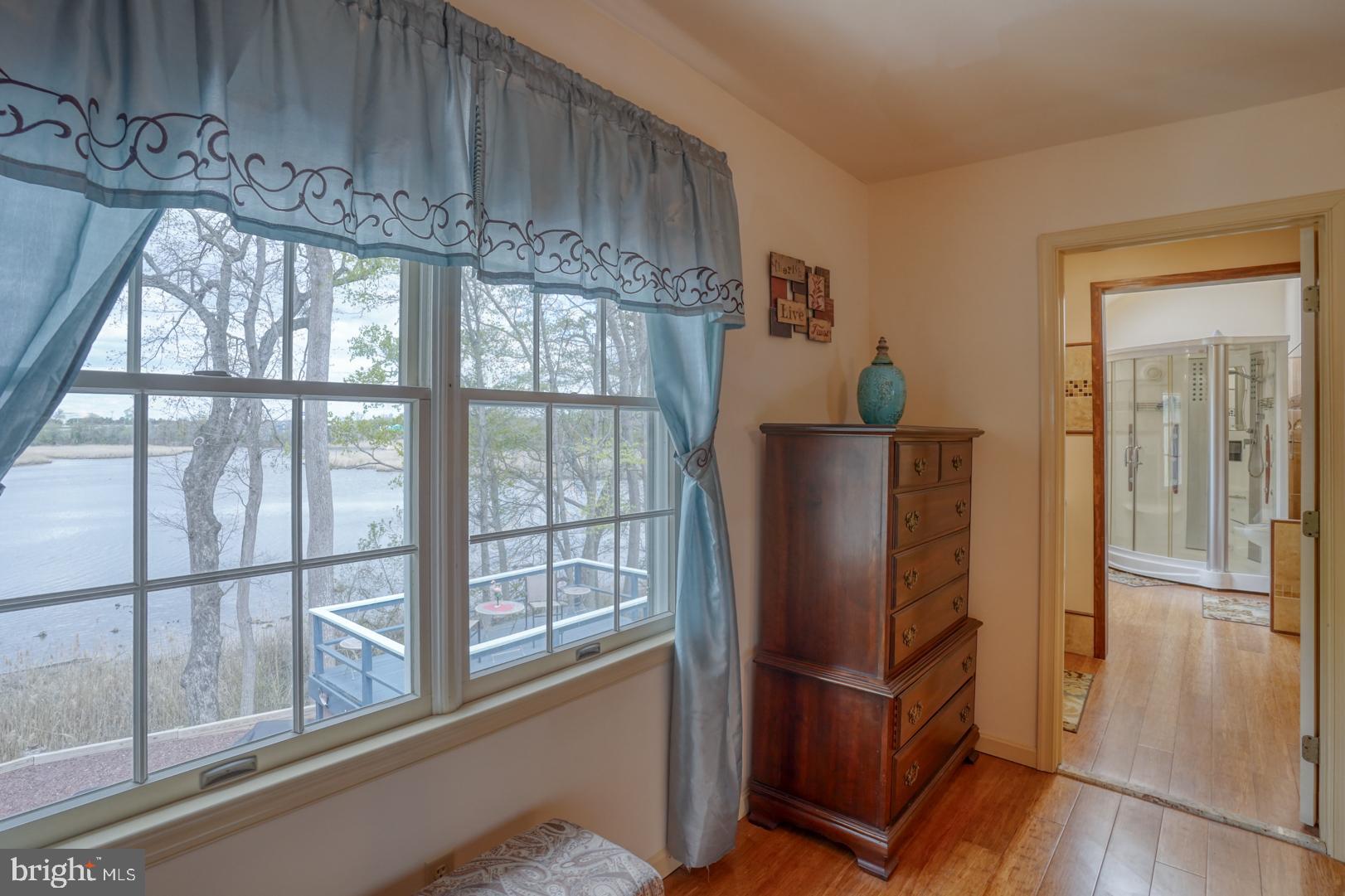 WINDSWEPT - Residential