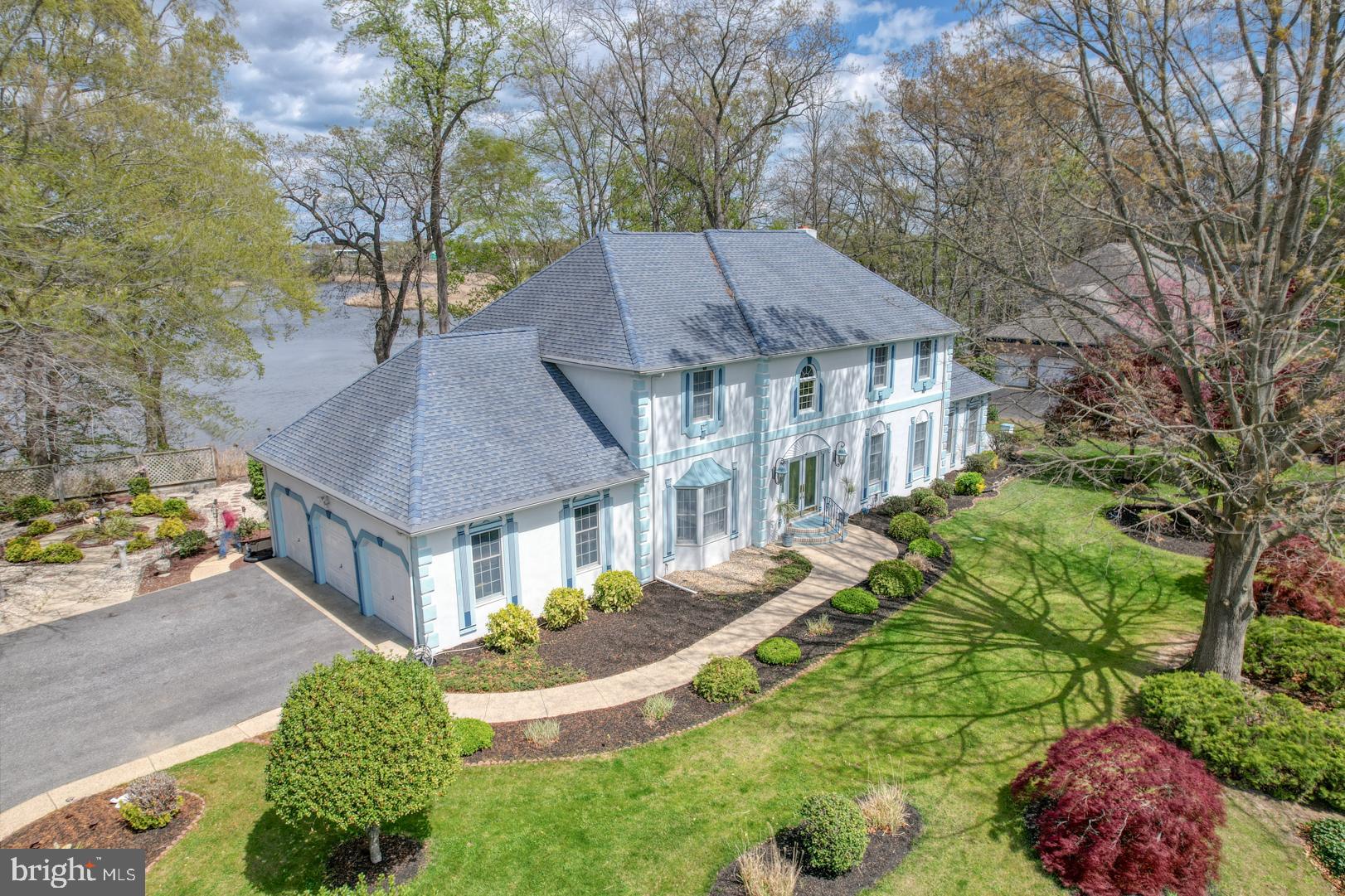 WINDSWEPT - Residential