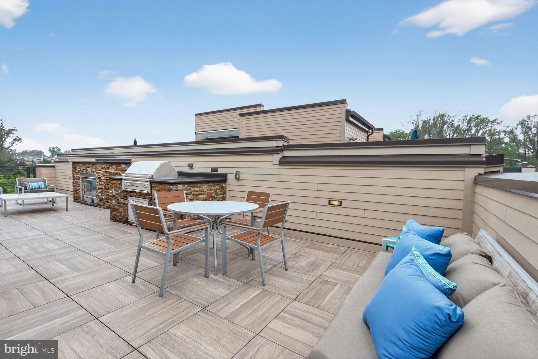 GROSVENOR HEIGHTS - Residential