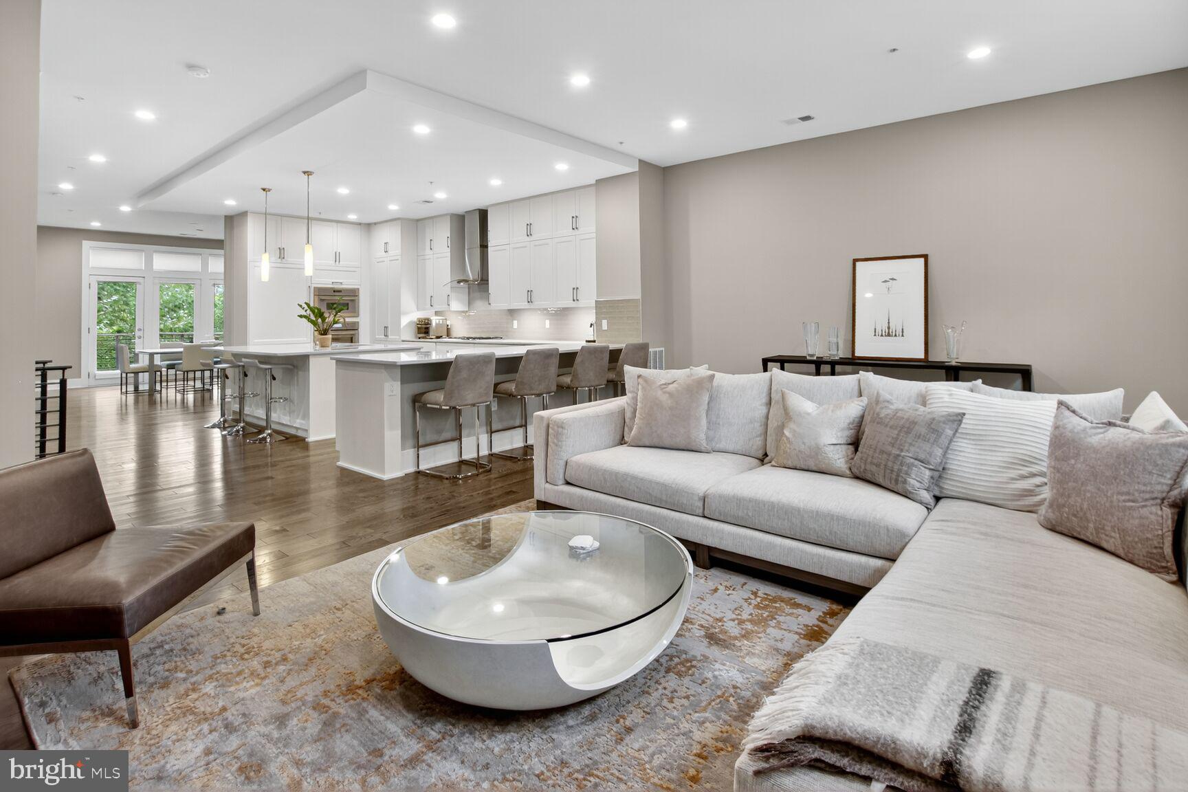 GROSVENOR HEIGHTS - Residential