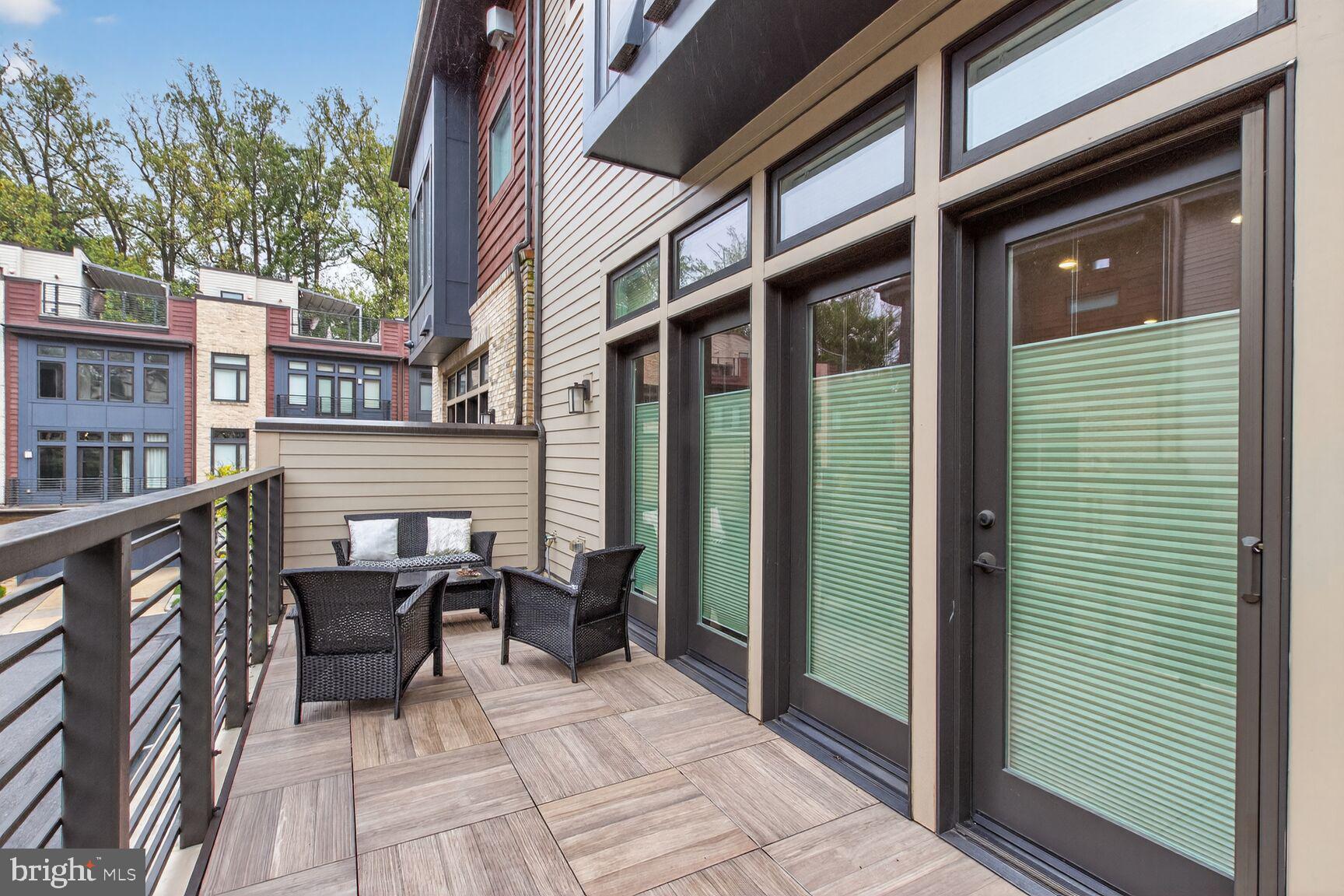 GROSVENOR HEIGHTS - Residential