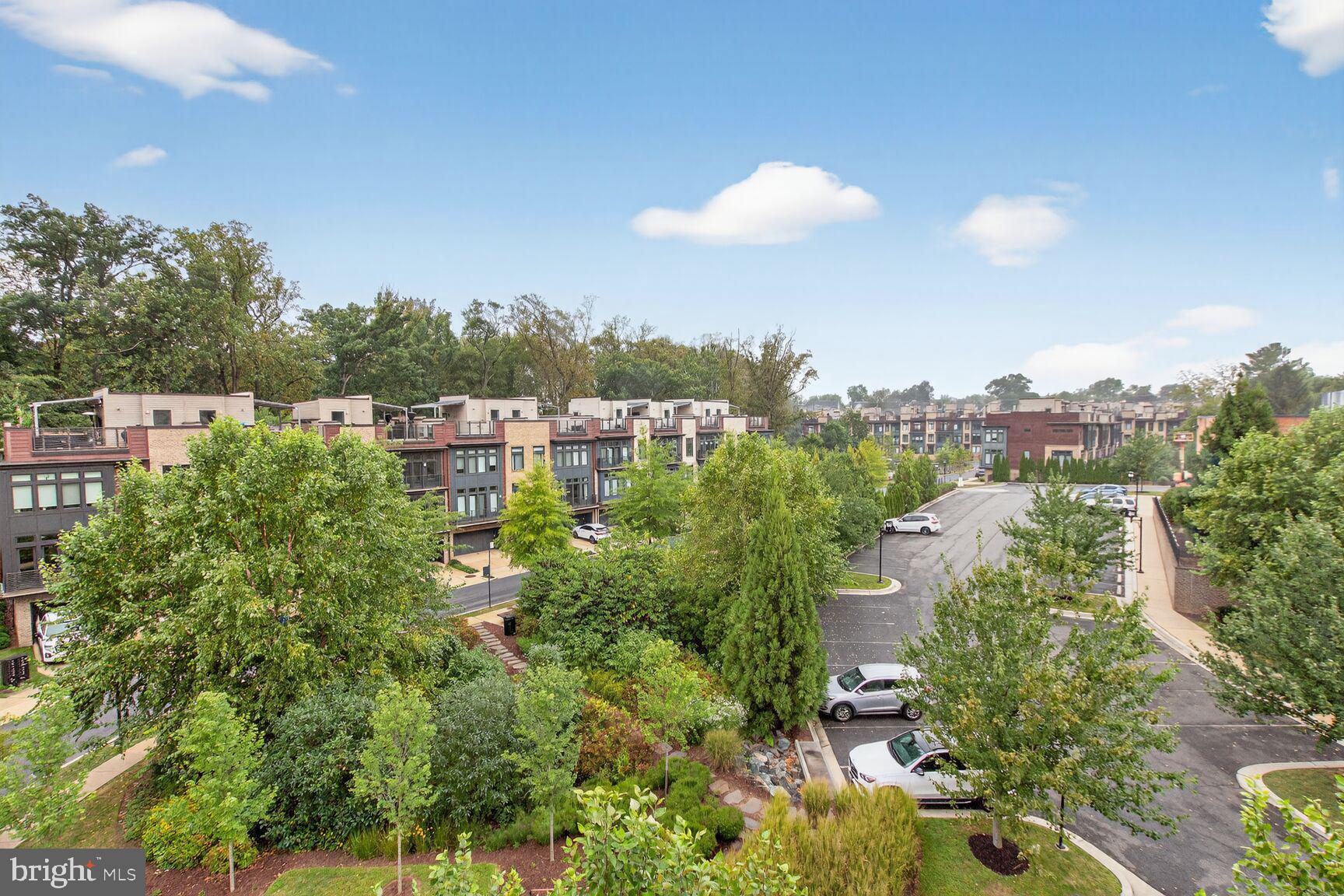 GROSVENOR HEIGHTS - Residential