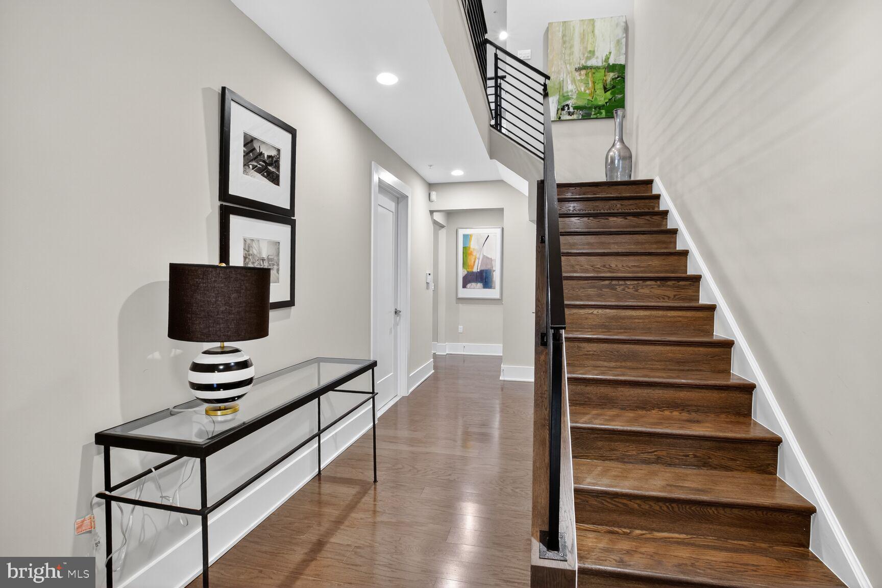 GROSVENOR HEIGHTS - Residential