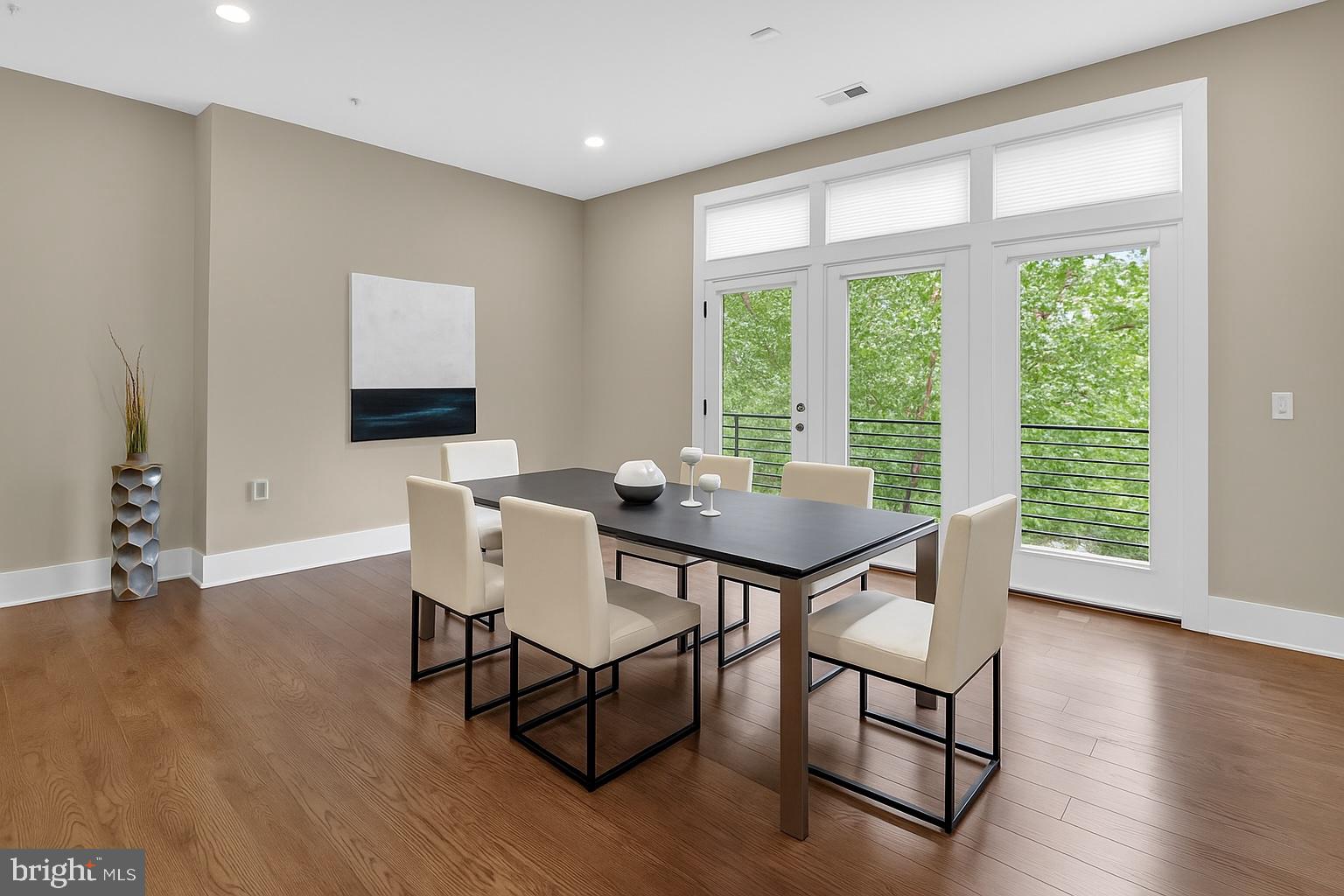 GROSVENOR HEIGHTS - Residential