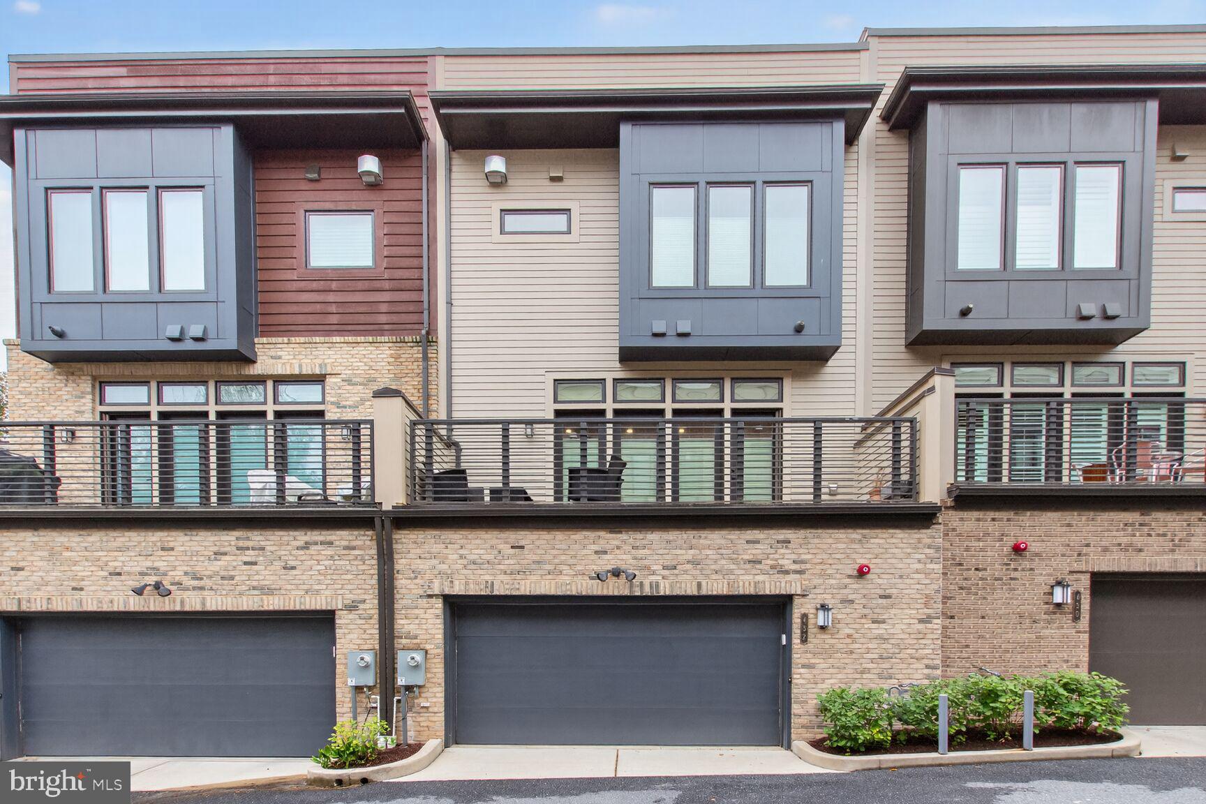 GROSVENOR HEIGHTS - Residential