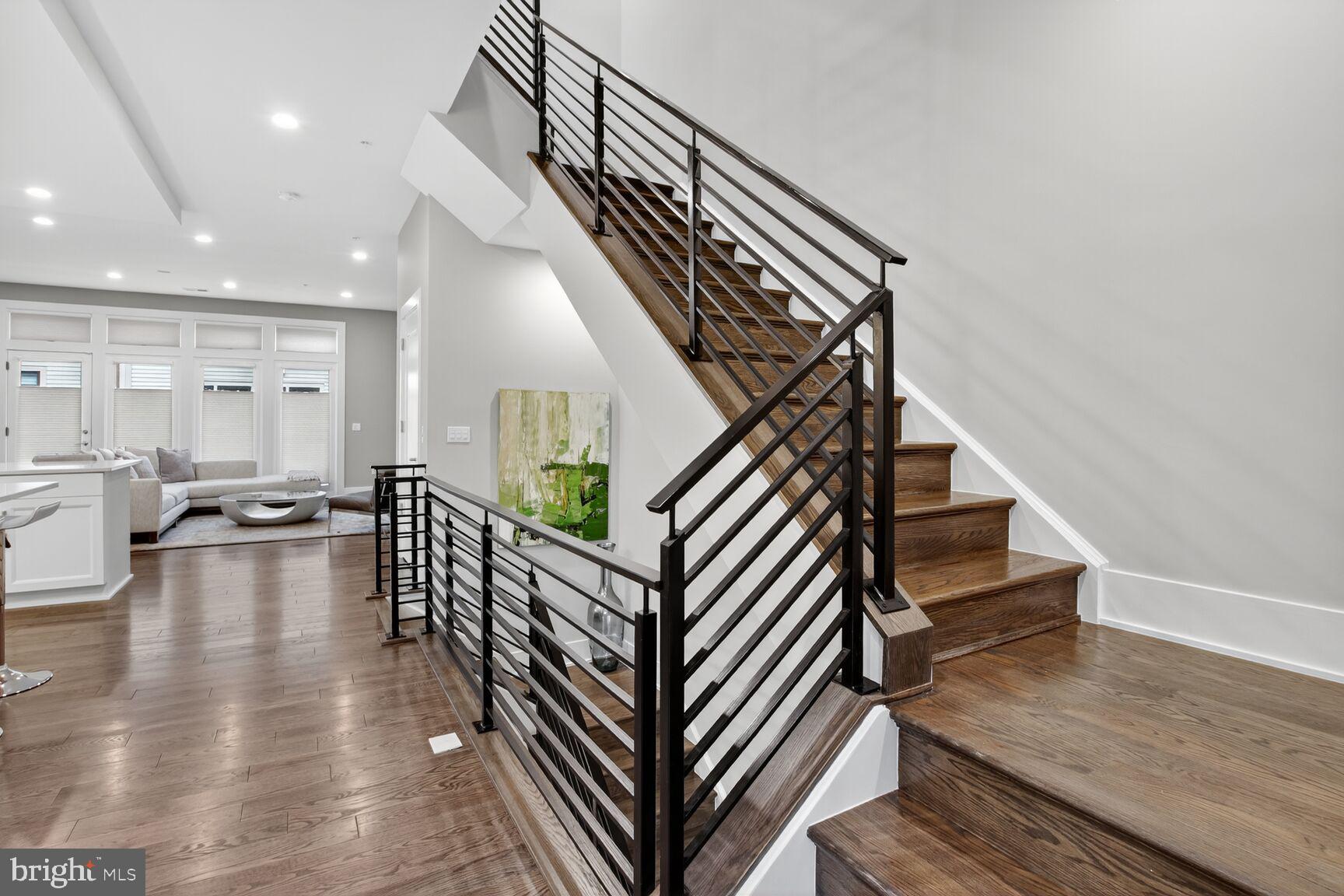 GROSVENOR HEIGHTS - Residential