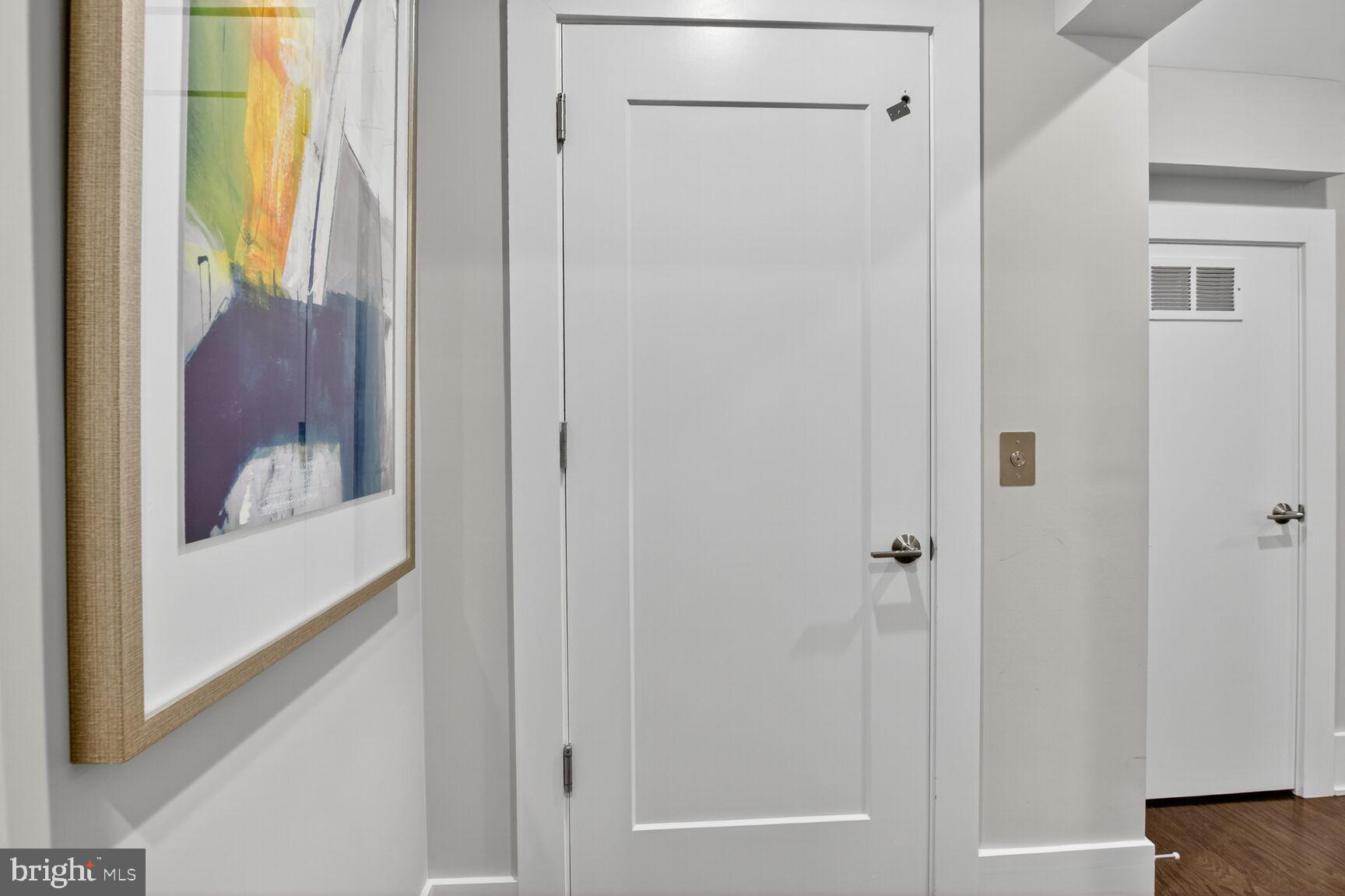 GROSVENOR HEIGHTS - Residential