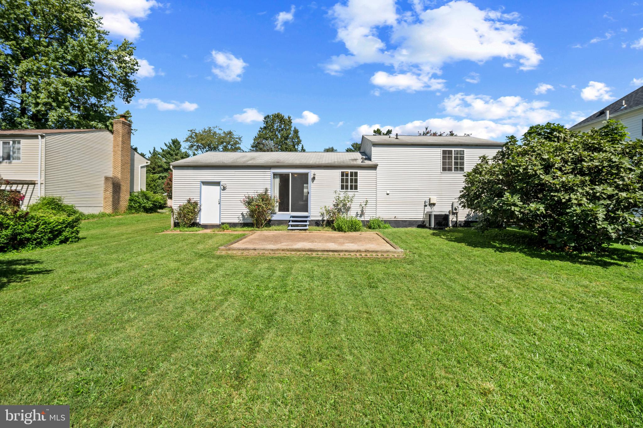 9715 WATER OAK DRIVE