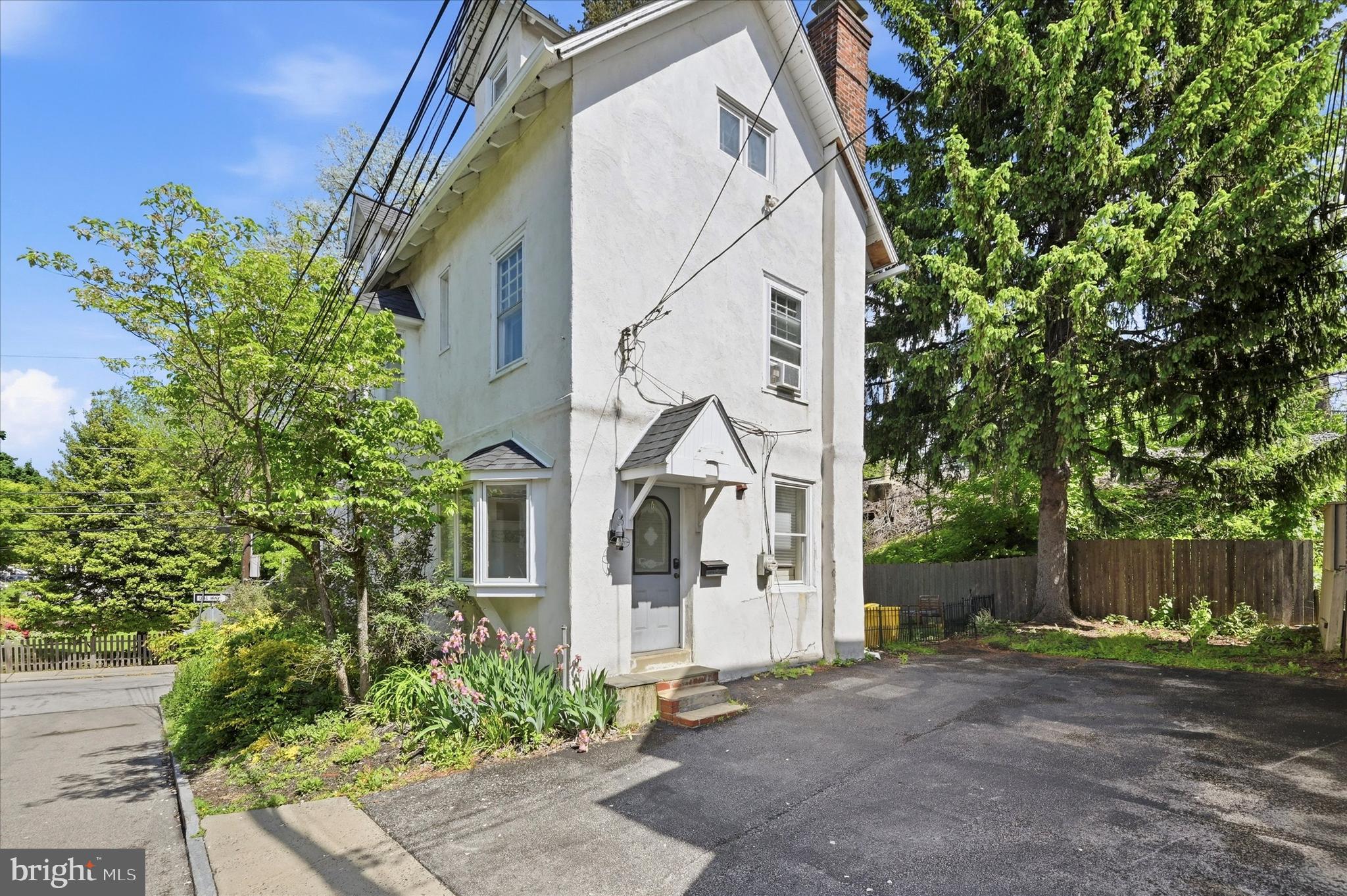 BRYN MAWR - Residential
