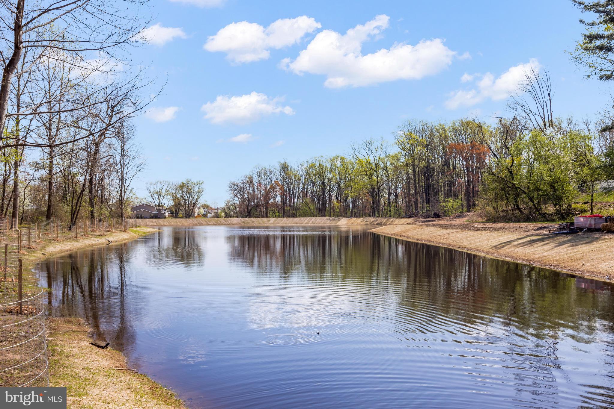 THE PROVINCES - Residential