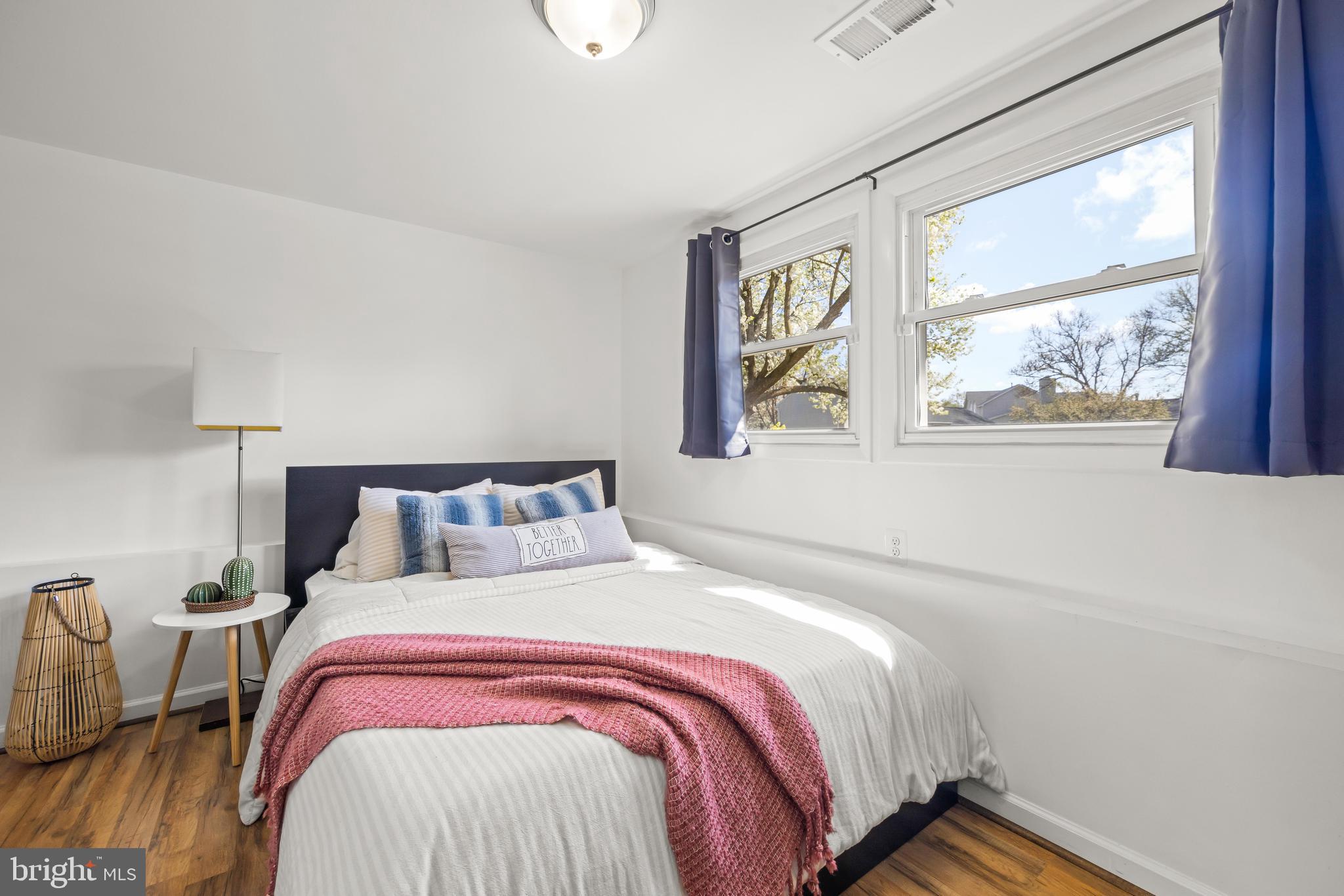 THE PROVINCES - Residential