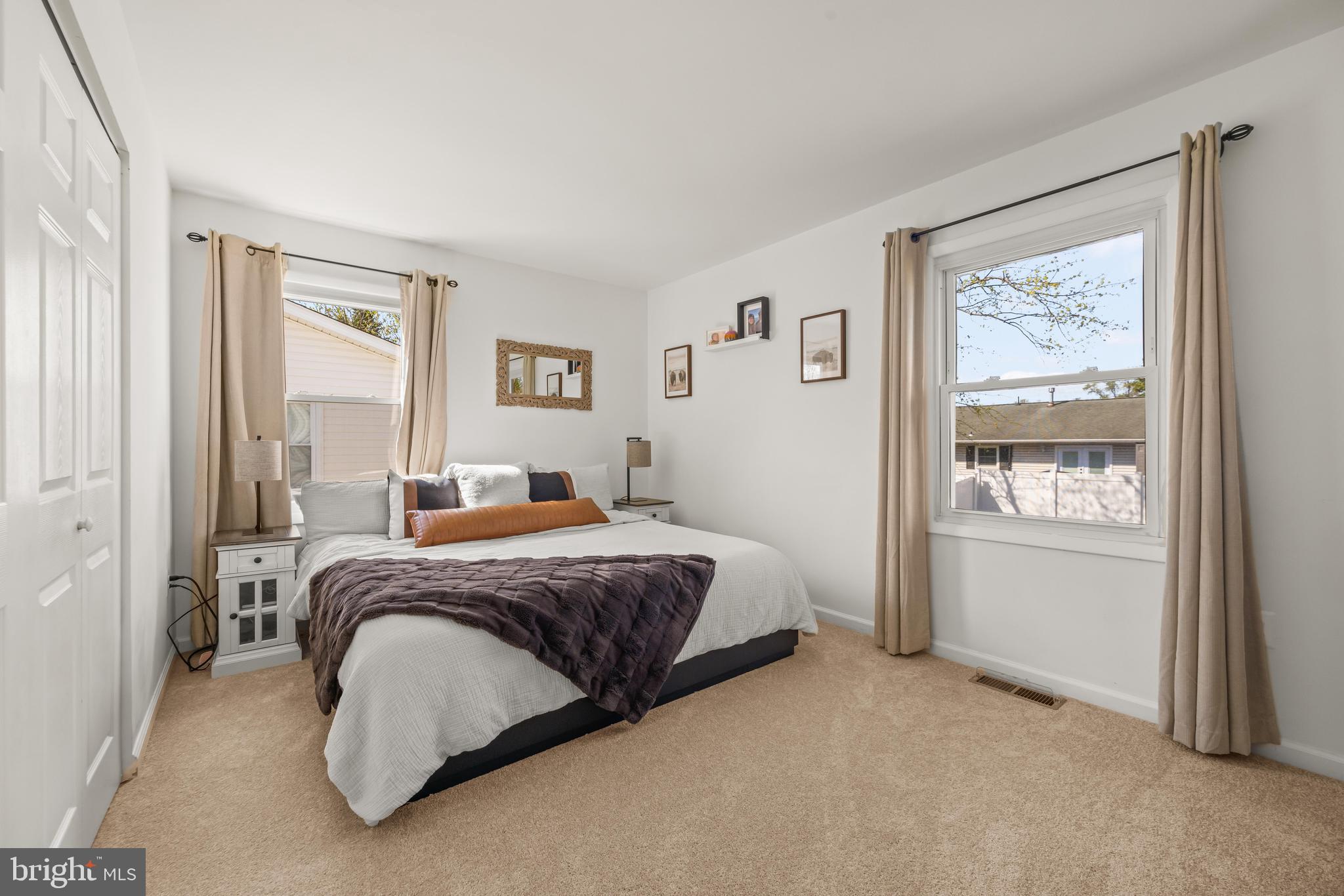 THE PROVINCES - Residential