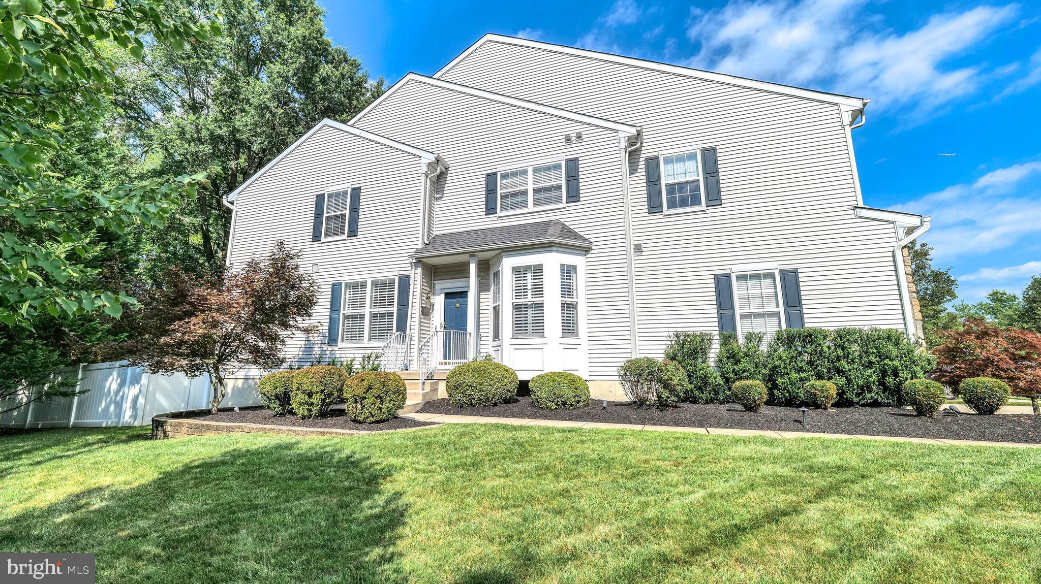 36 HATHAWAY COURT