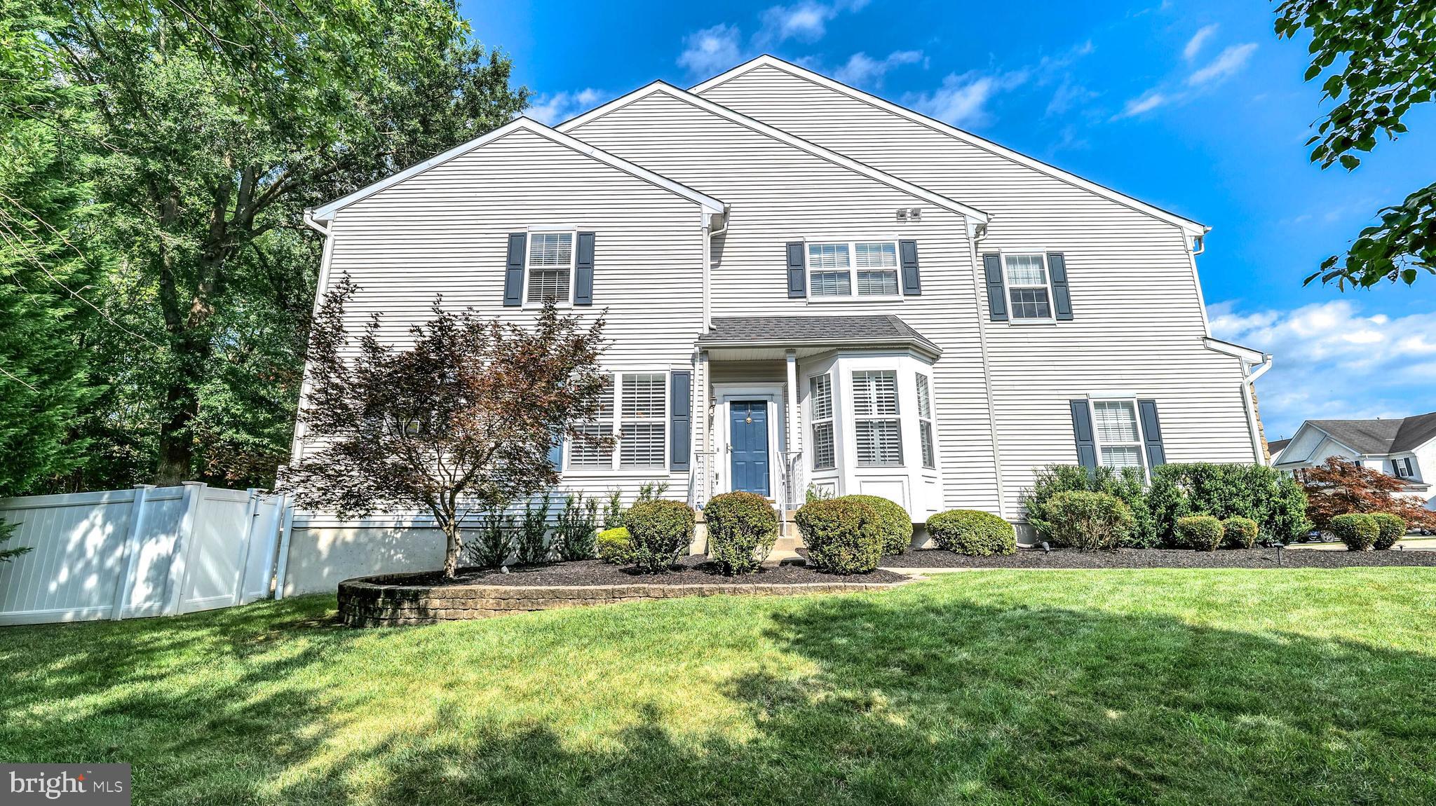 36 HATHAWAY COURT