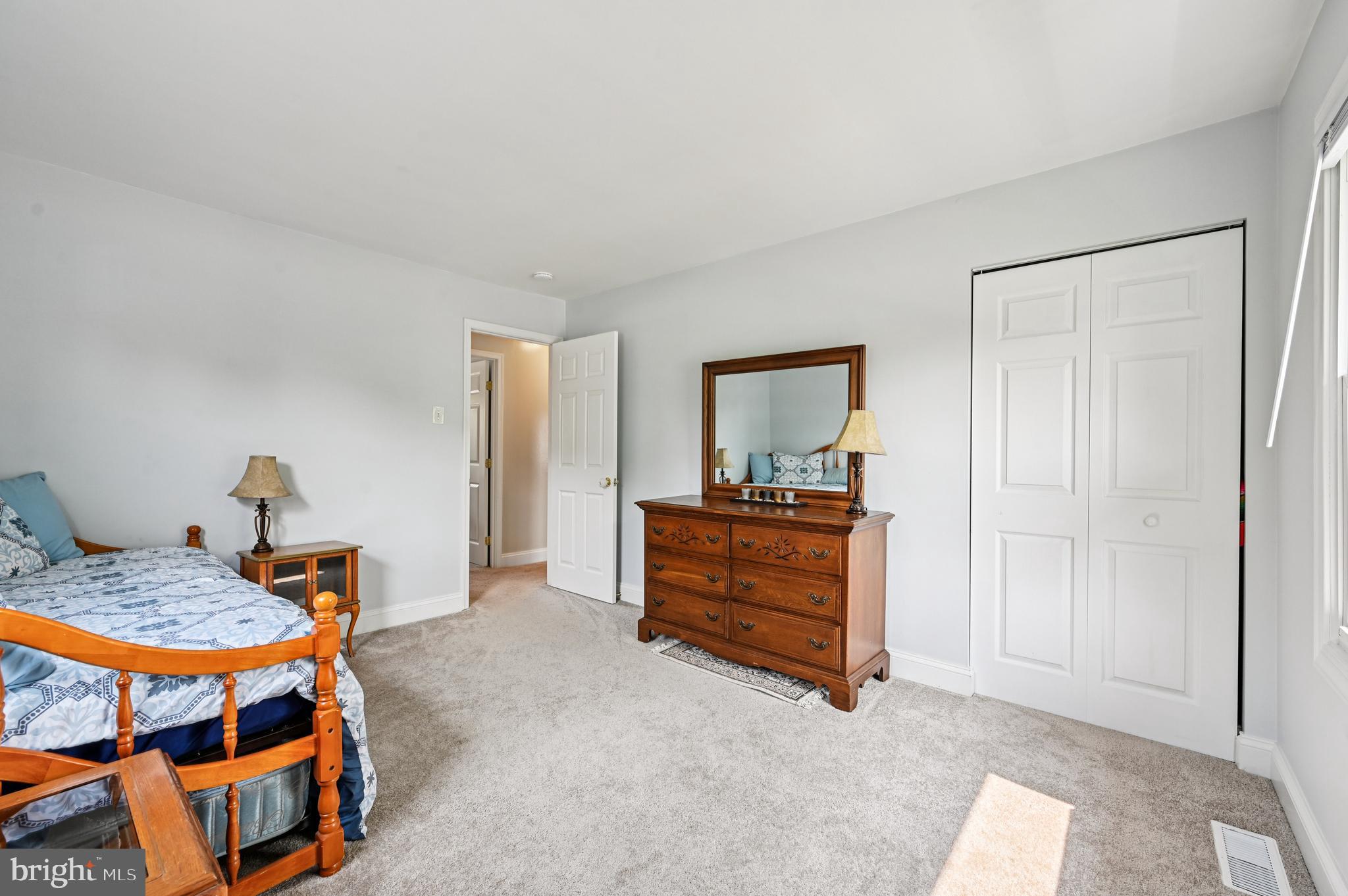 THE PROVINCES - Residential